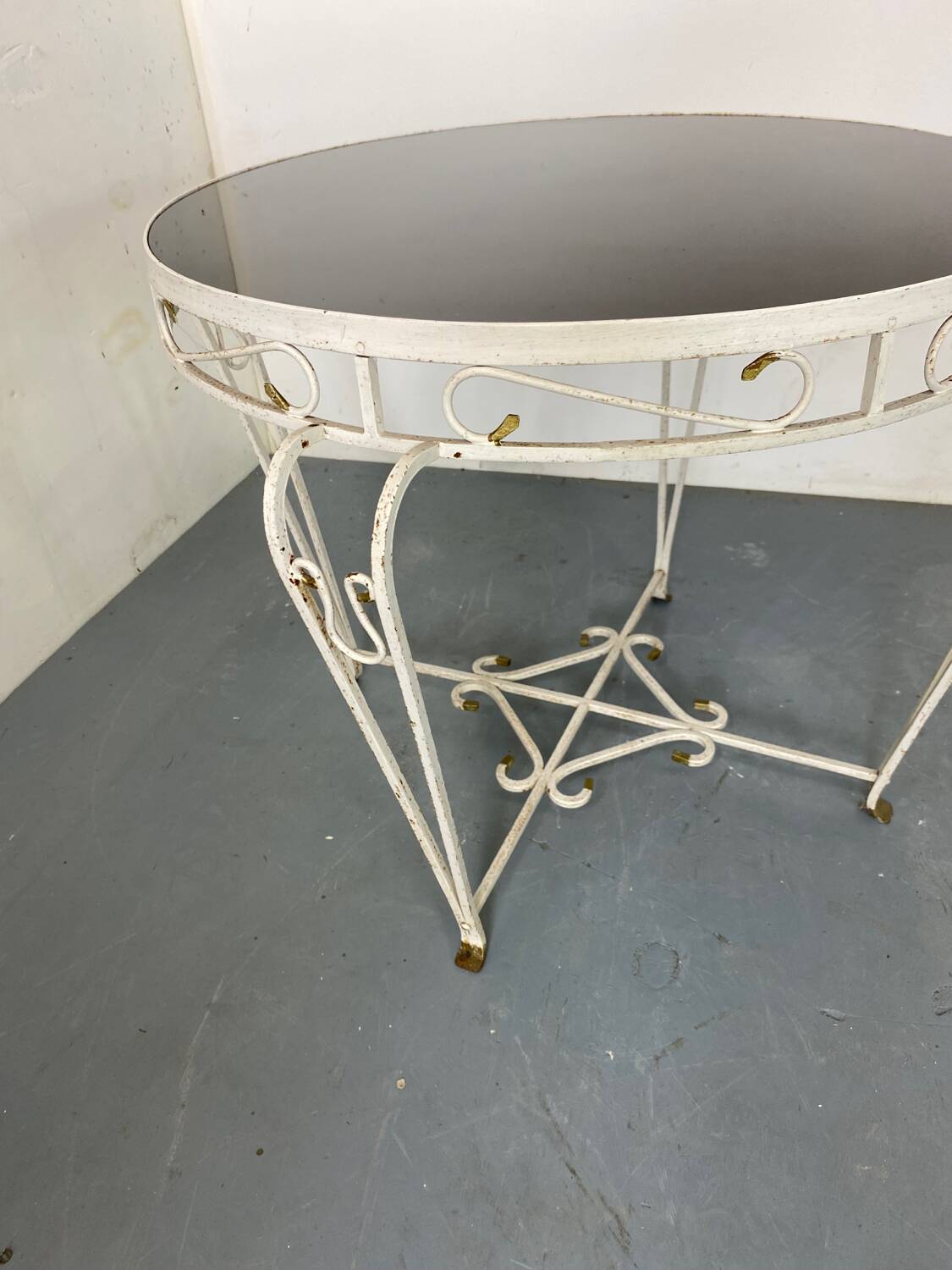 Table d'appoint vintage en fer forgé du milieu du siècle, années 1950