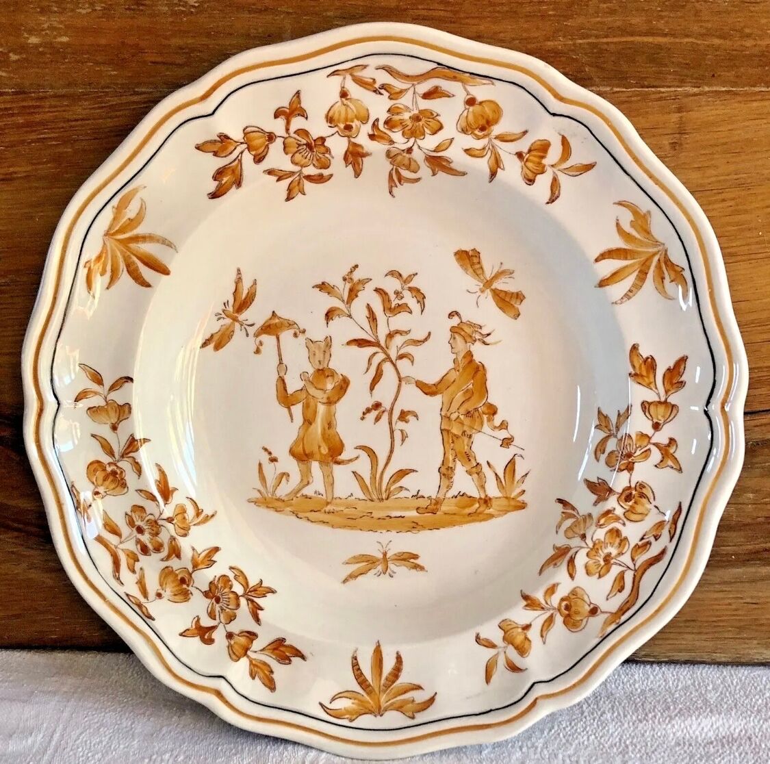 6 Longchamp soup plates Moustier Olérys decor