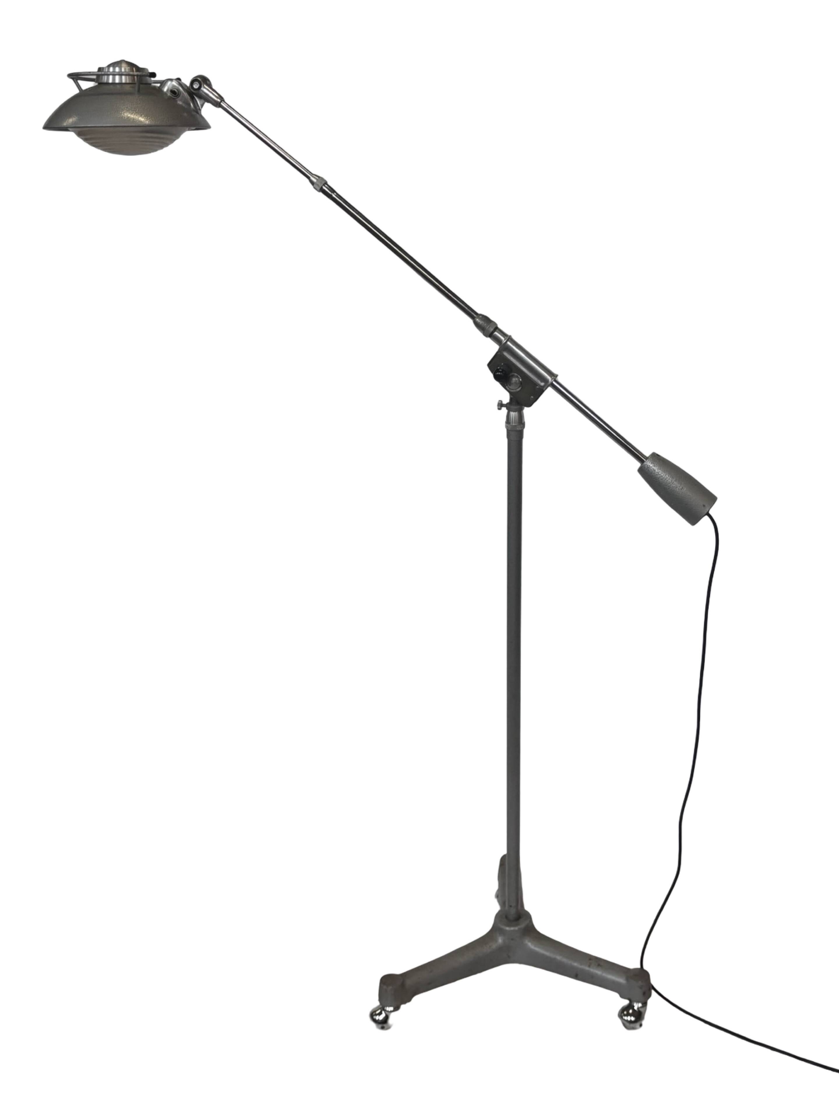 Lampadaire sur roues Ferdinand Solère modèle : 219R