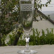 Set of 6 antique crystal champagne flutes. Engraved frieze.