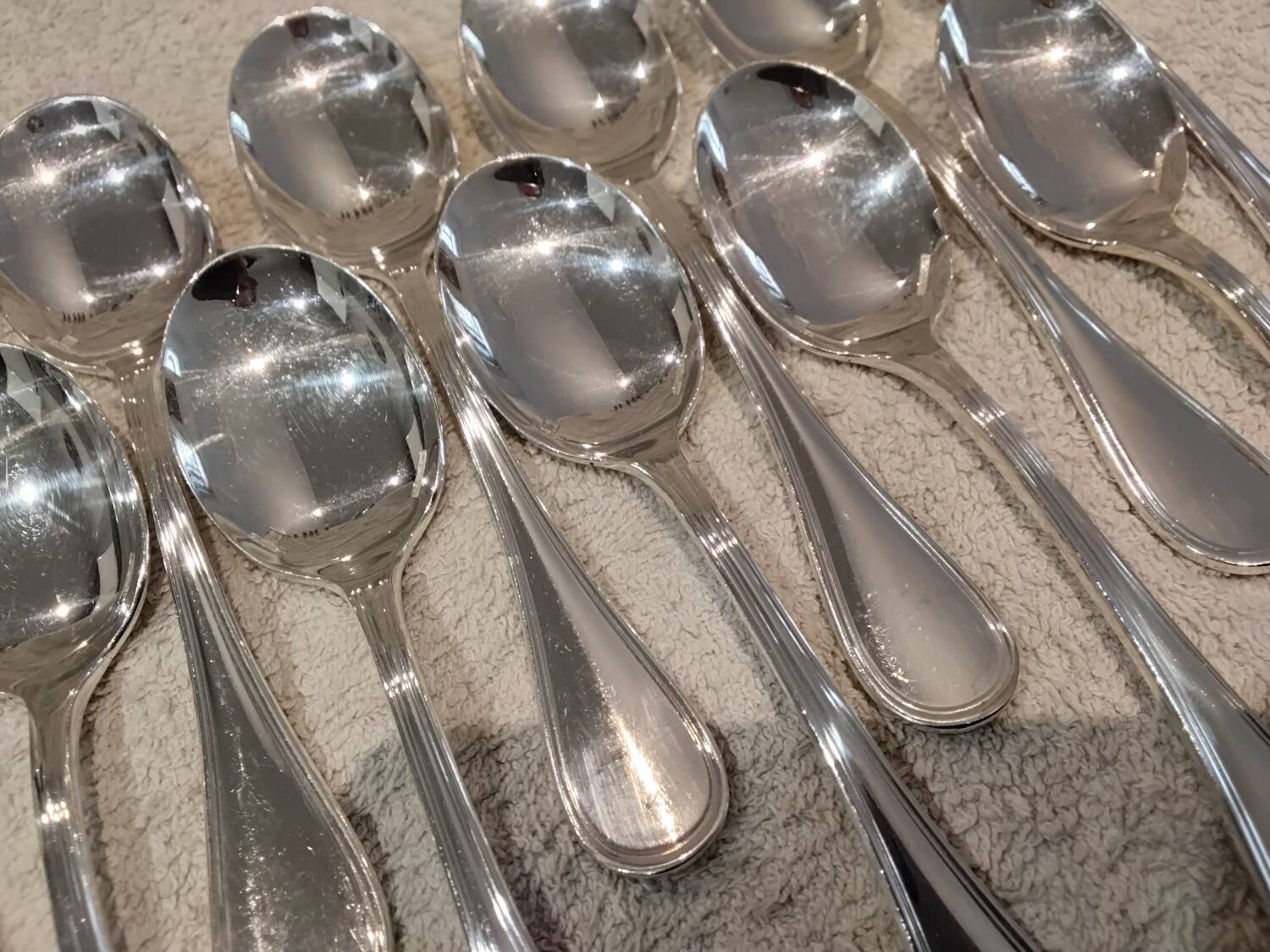 11 pelles à glace métal argenté orfèvre Christofle modèle Albi 13,2cm