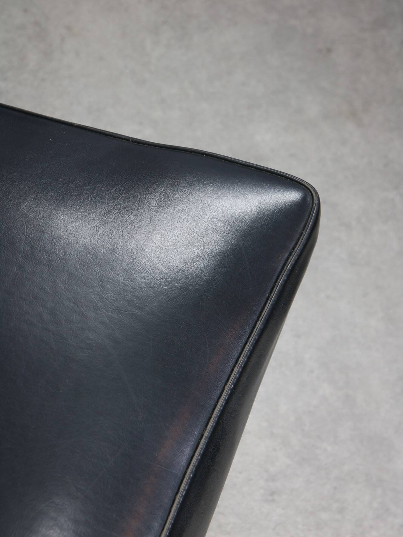 Fauteuil lounge vintage noir de Stol Kamnik, 1960s