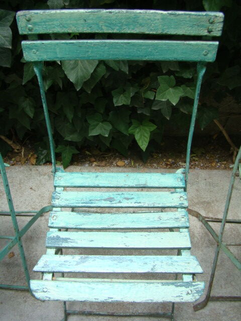 Lot of old garden iron folding chairs