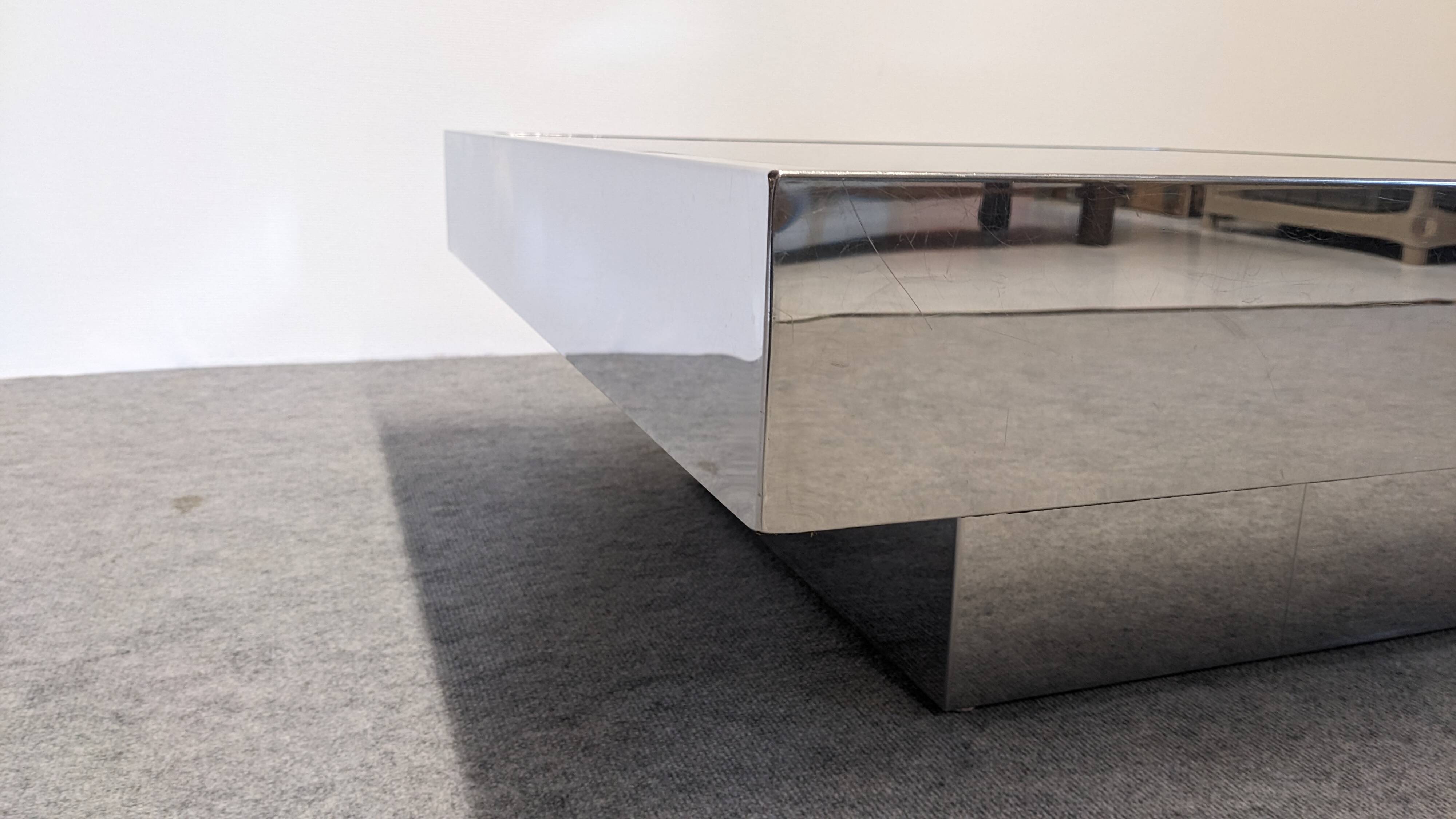 Italian coffee table from the 60s/70s