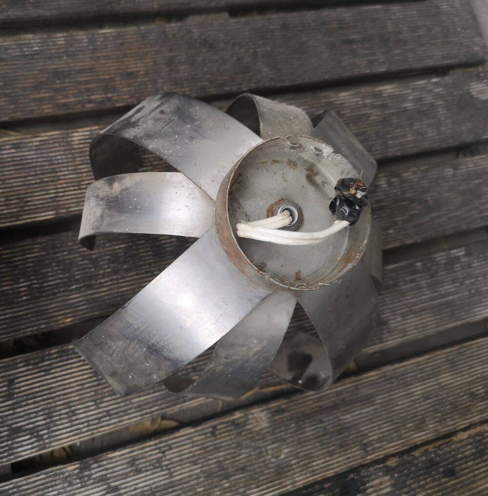 Pair of brushed steel wall lights - Jocelyne Trocmé - 1970s