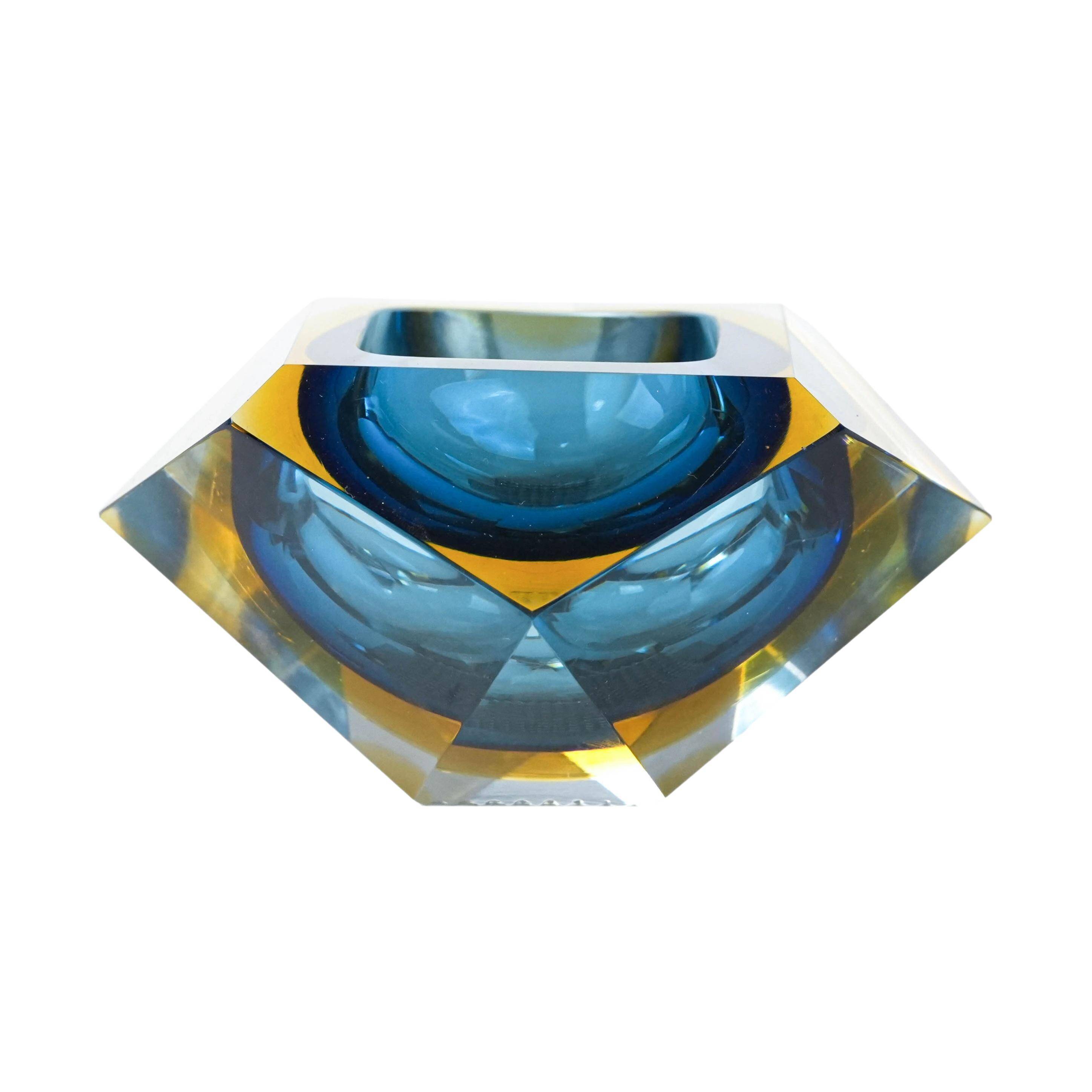 Bowl, Murano glass, Italian design, 1960s, made in Italy