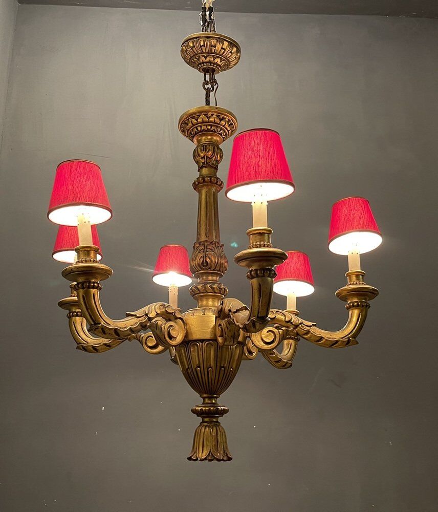 Lustre en bois doré doré