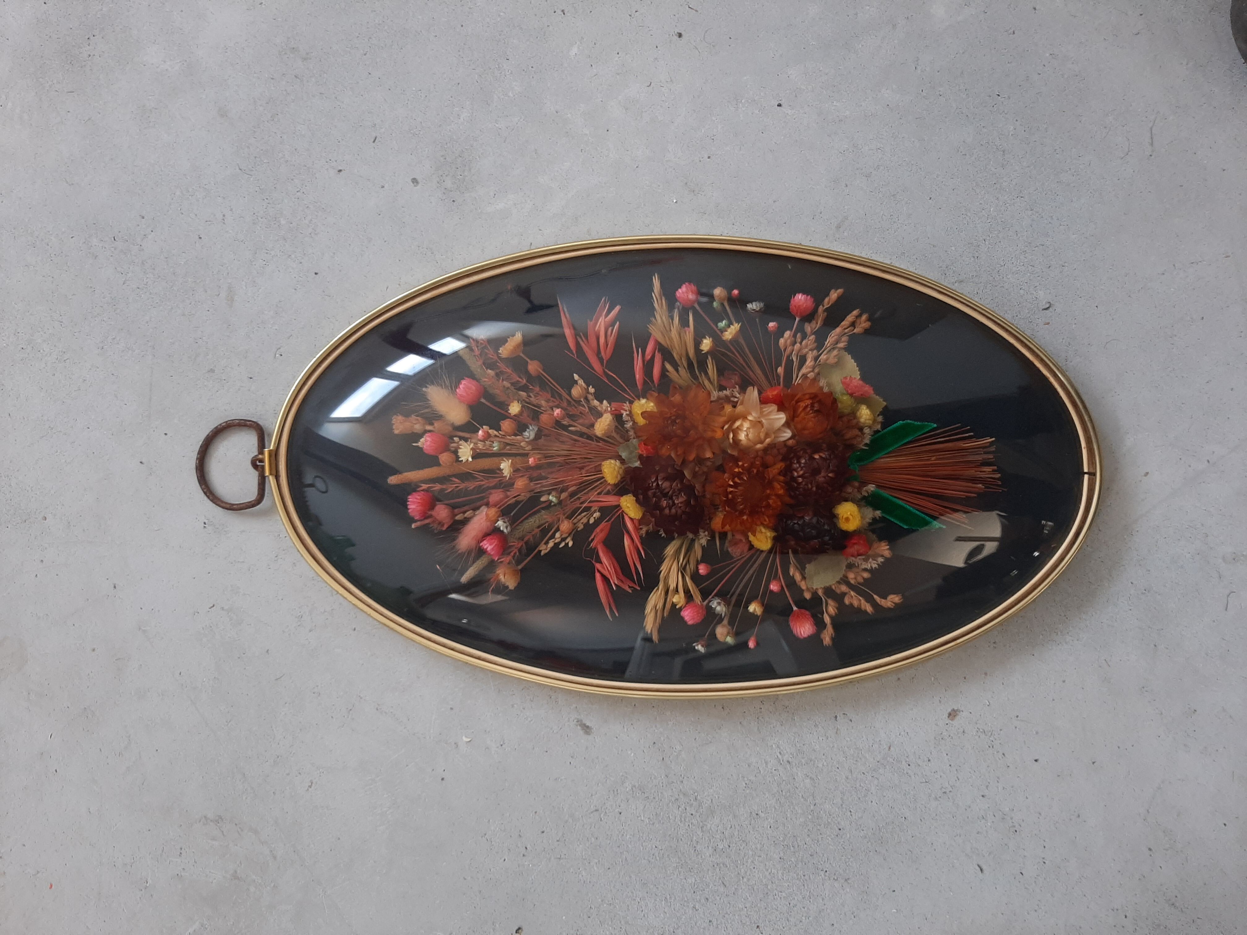 Cadre bombé fleurs séchées