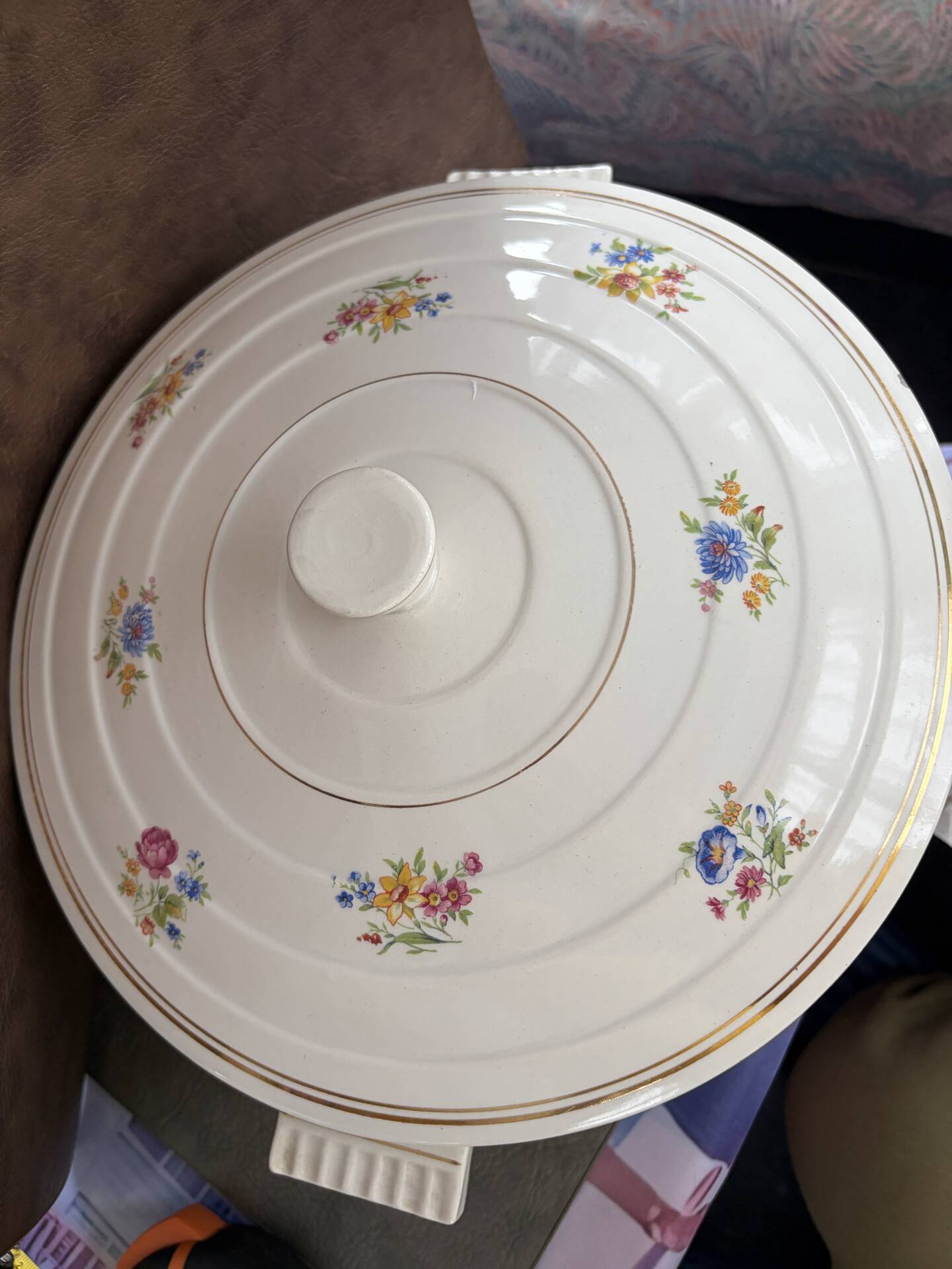 Vintage soup tureen with Art Deco flowers, opaque porcelain, Versailles.