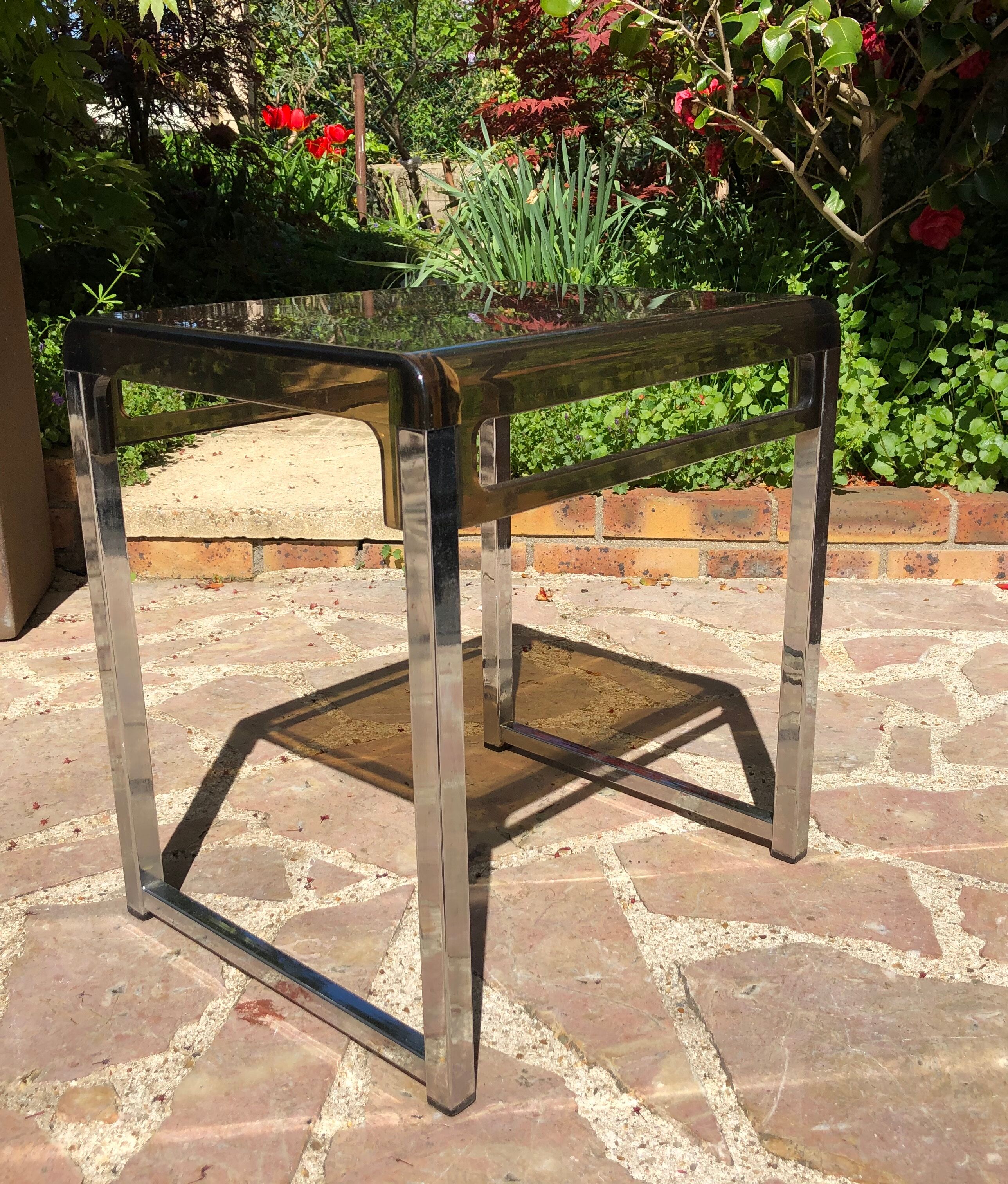 Small table - Sofa tip