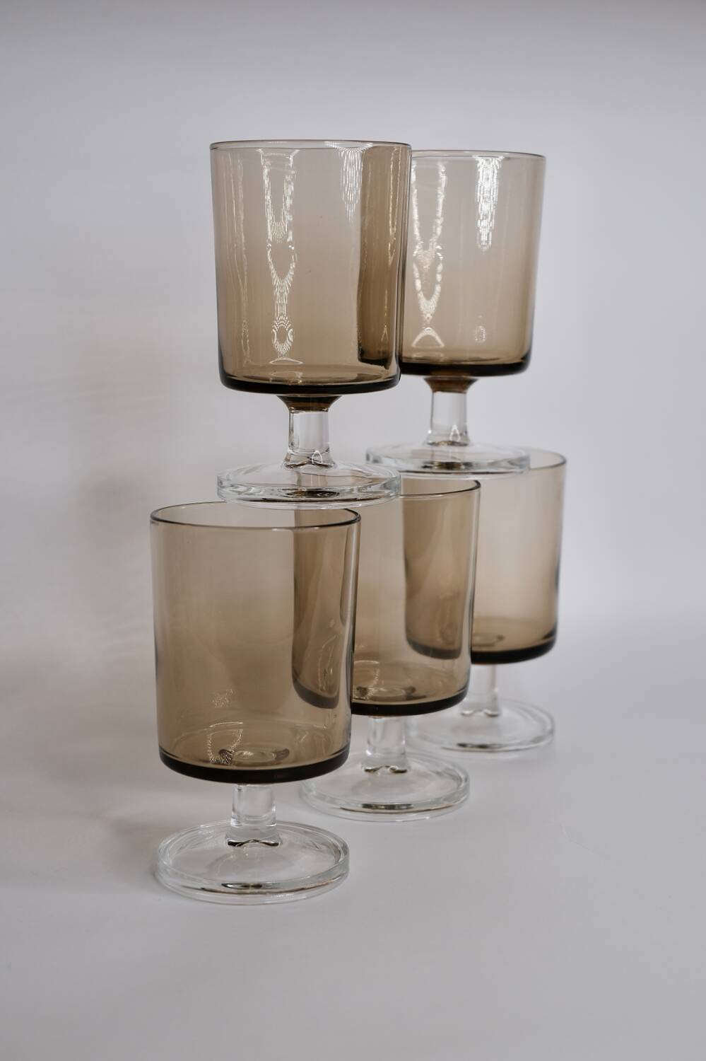 Set of 8 vintage Luminarc smoked stemmed glasses – 70s