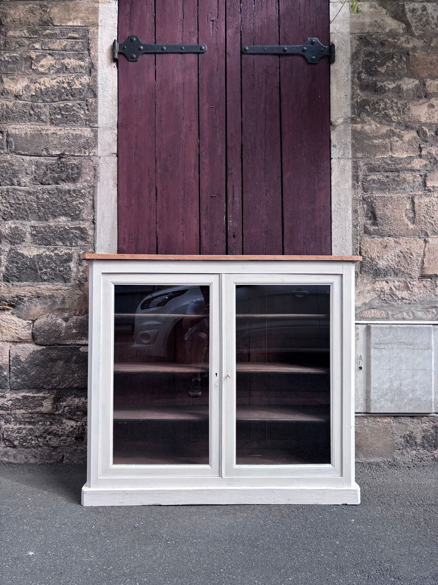 Vitrine rénovée