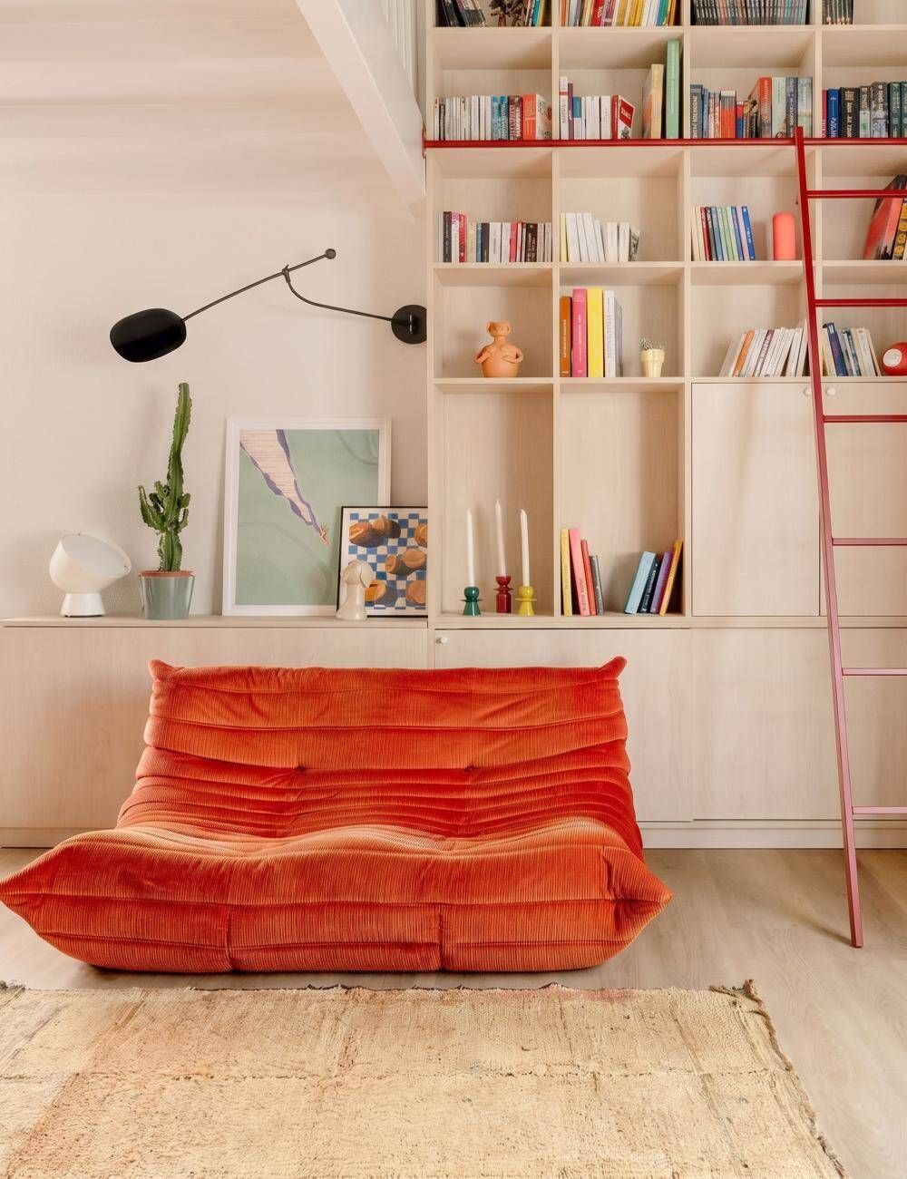 Beni M'Guild Vintage Rug - 317 x 192 cm