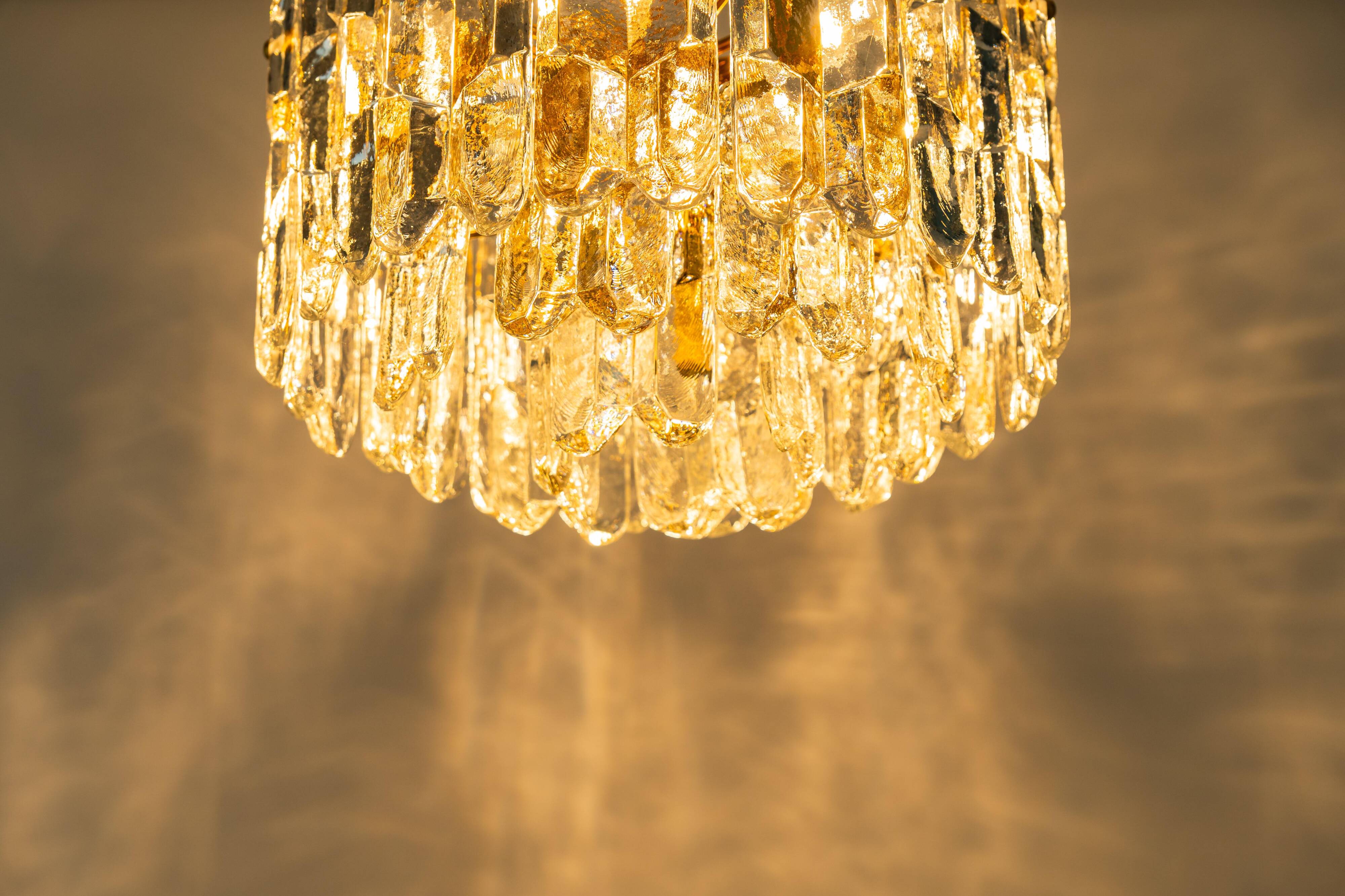 Murano glass light fixture in brass Palazzo, Kalmar, Austria, 1970s