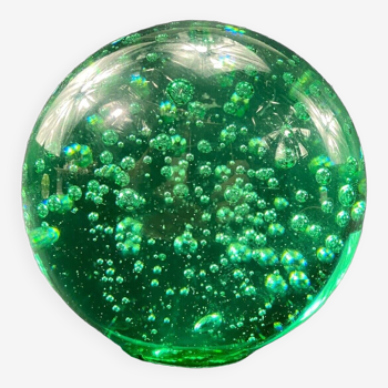 Boule / sulfure presse-papiers en verre teinté vert