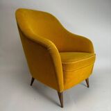 Mid-Century Italian Velvet Armchair in the style of Gio Ponti Style, 1950s