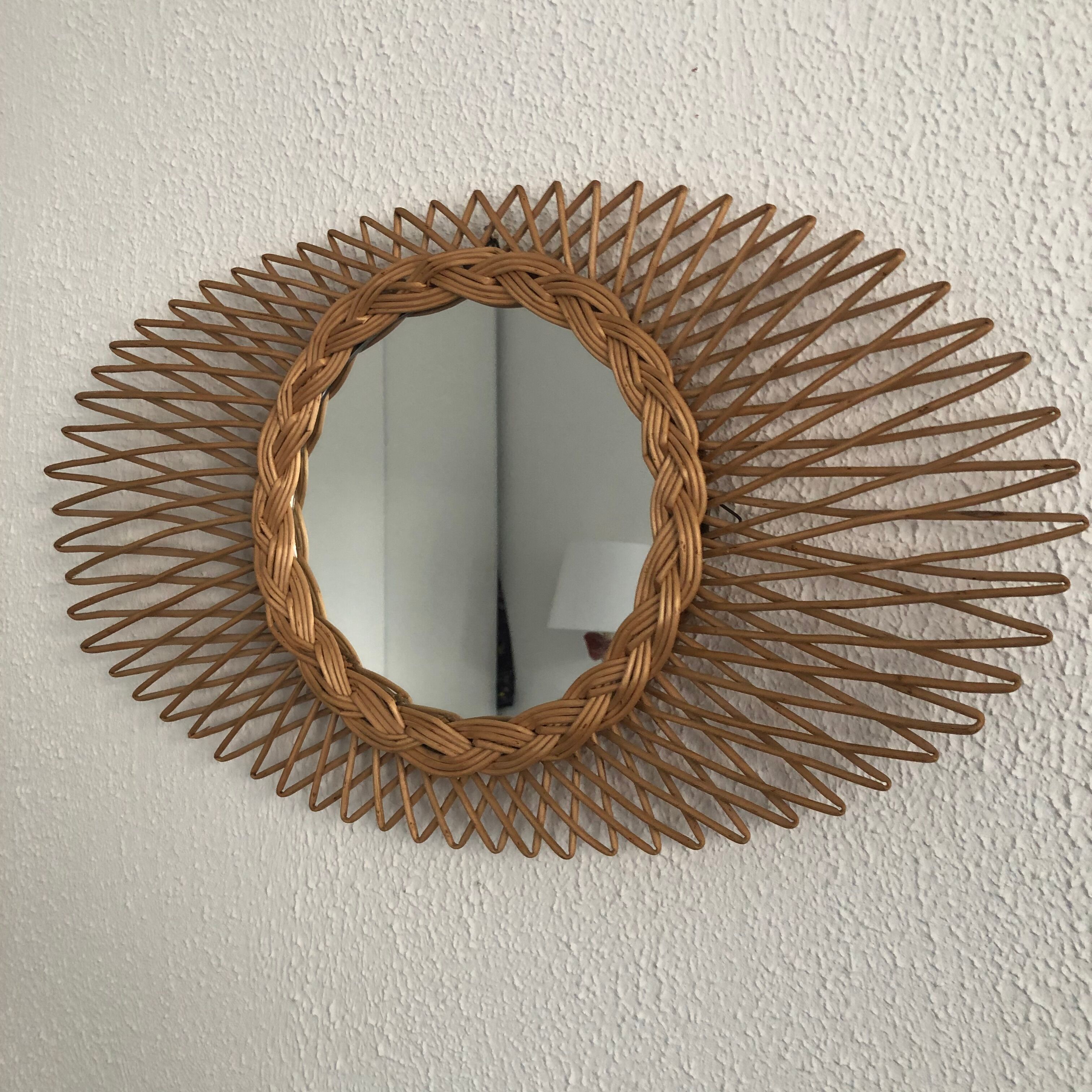 Vintage oval rattan sun mirror 1960 - 52 x 30 cm