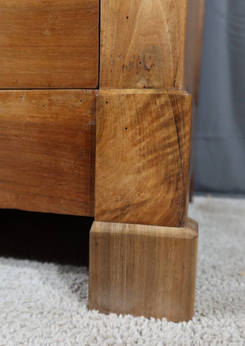 Walnut Chest of Drawers, Restoration Period – 1st Part 19th