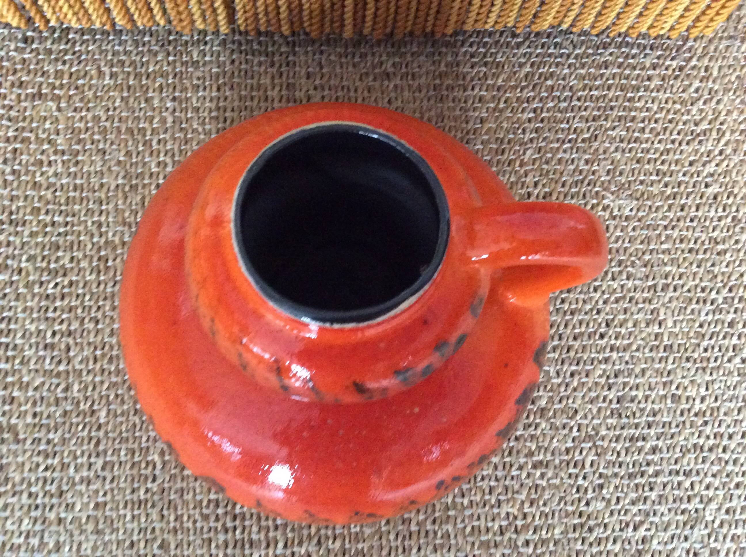 Vase  en céramique orange