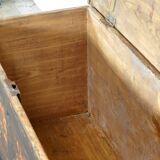 Coffre de mariage d'art populaire, vers 1850