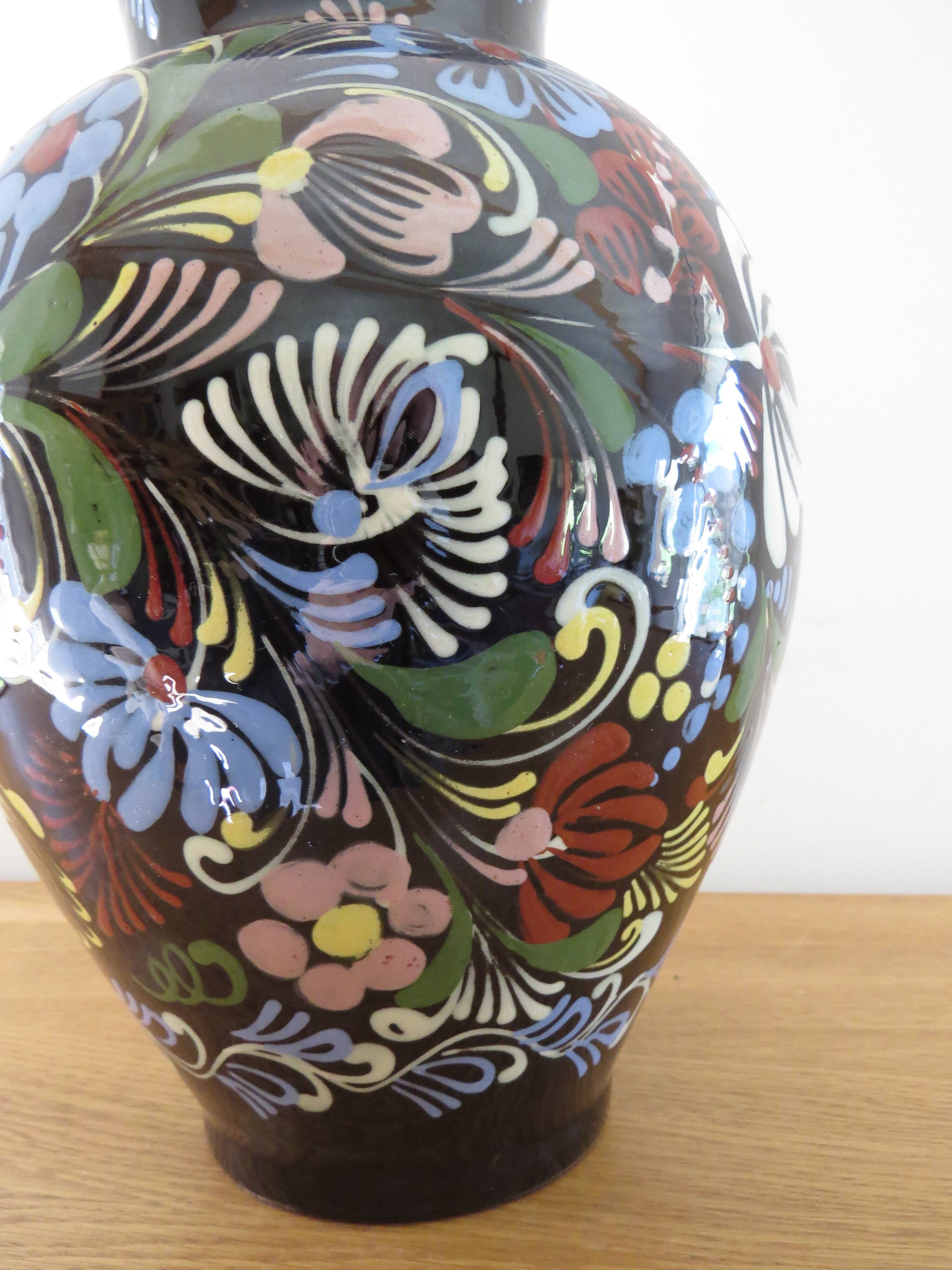 Hungarian vase early 20th century
