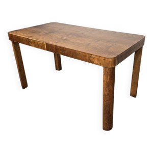 Table à manger du milieu