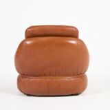 Sculptural Italian design leather lounge chair from 1960’s