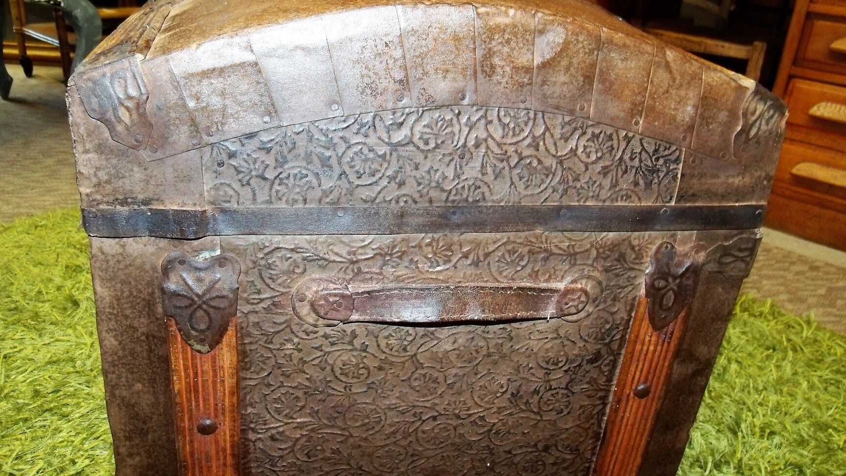 Large colonial trunk repelled steel XXI