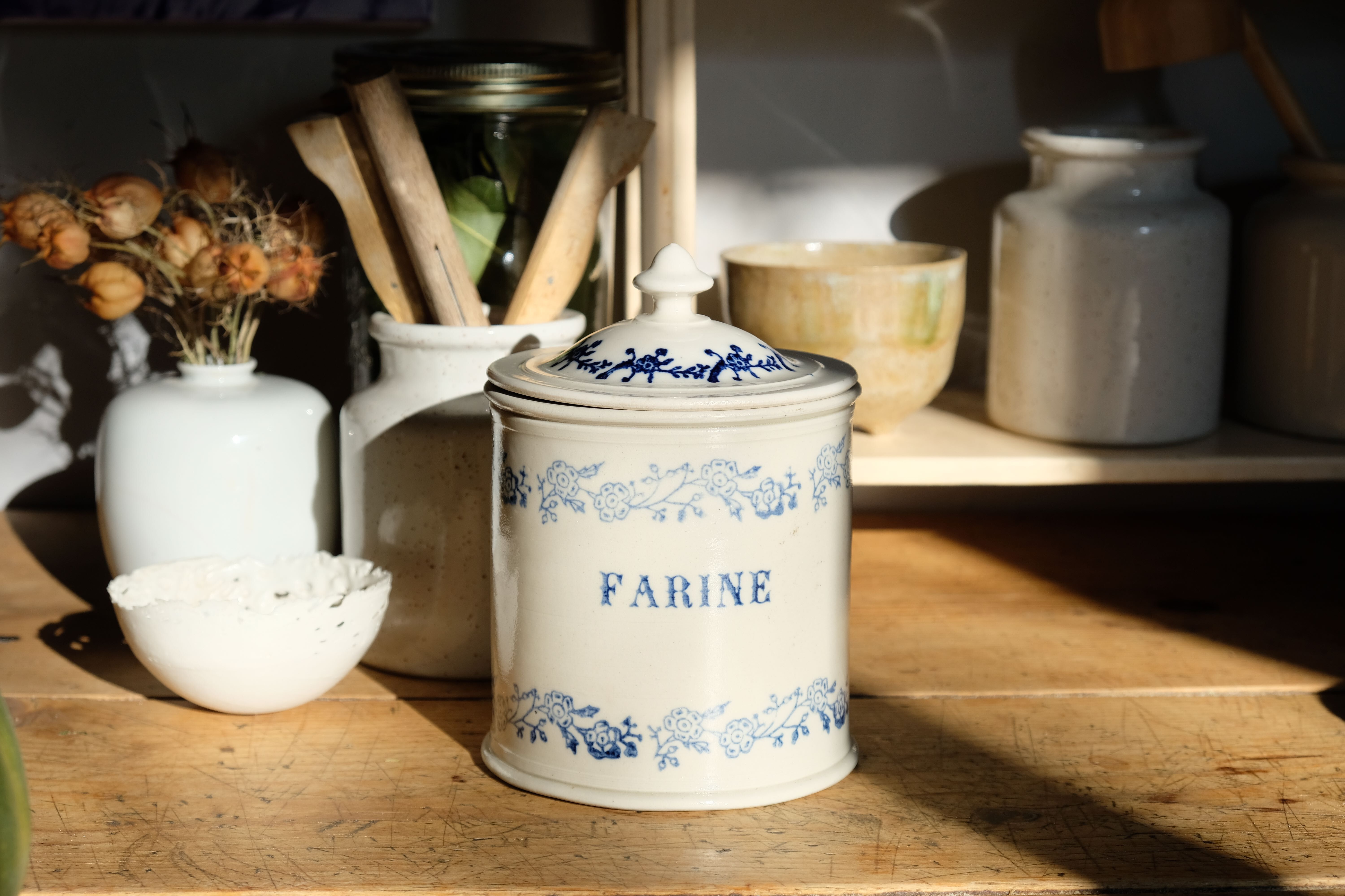 Pot farine avec tamis 1880