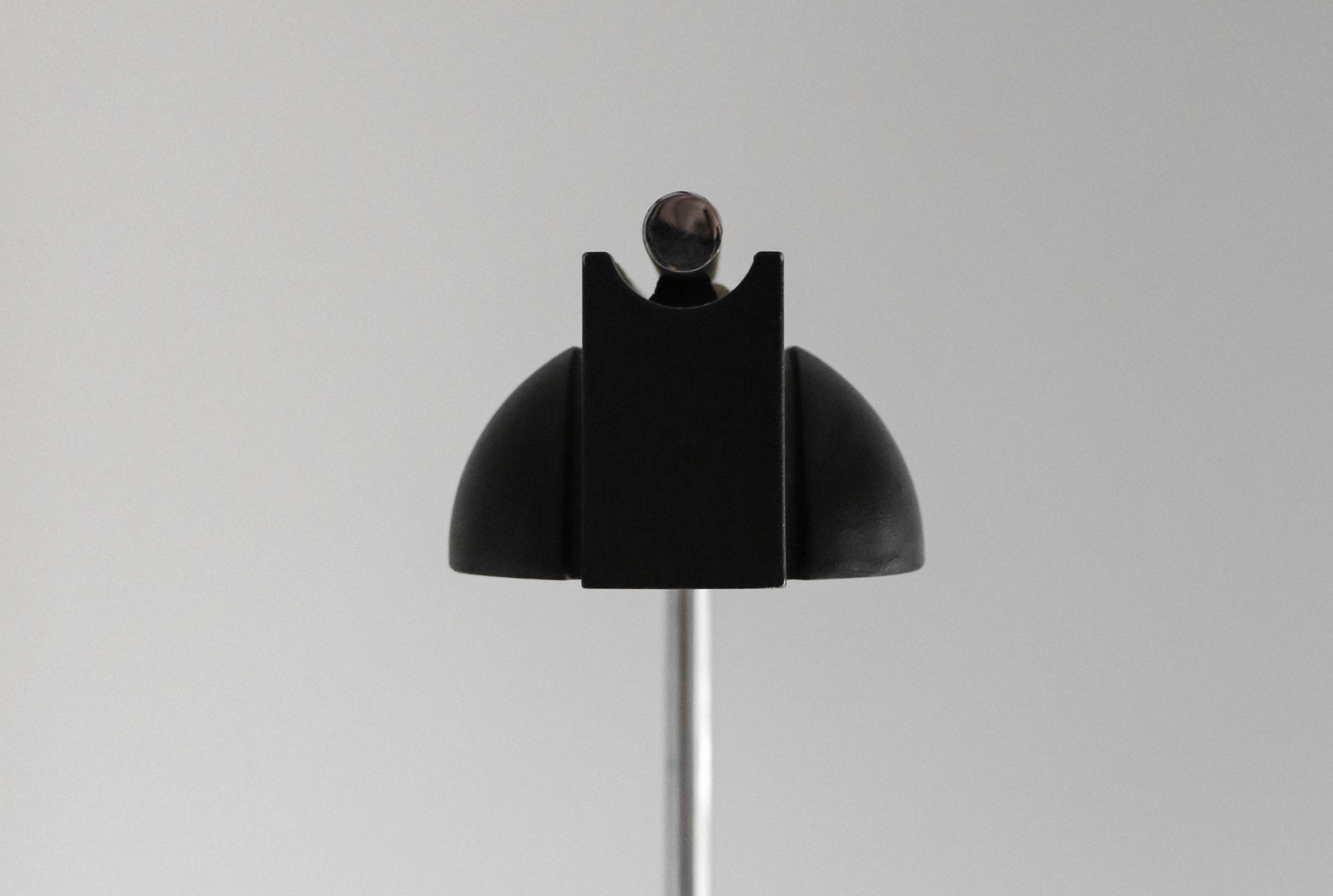 Ernesto Gismondi, Camera Terra lamppost, Artemide, 1980s