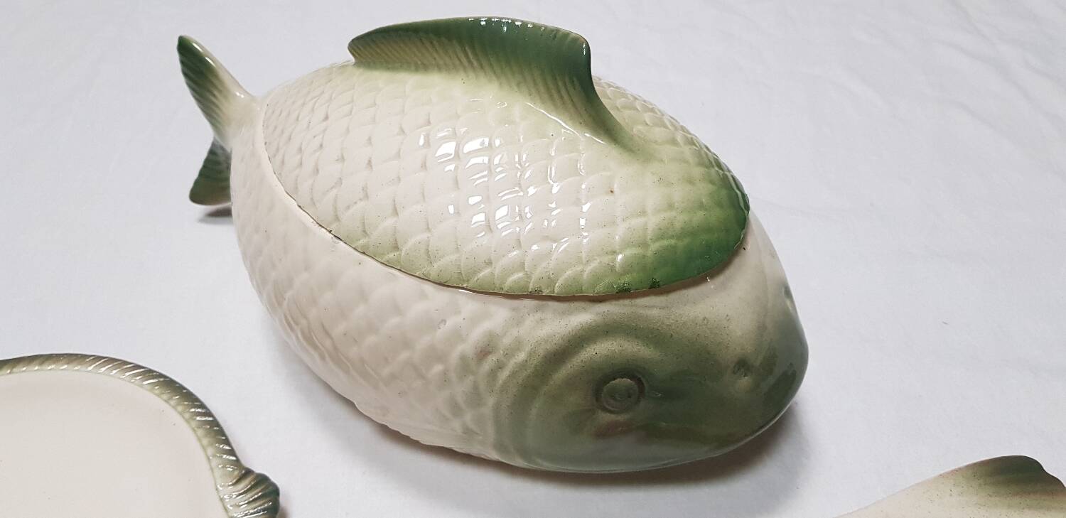 Fish service, Longwy, 14 pieces