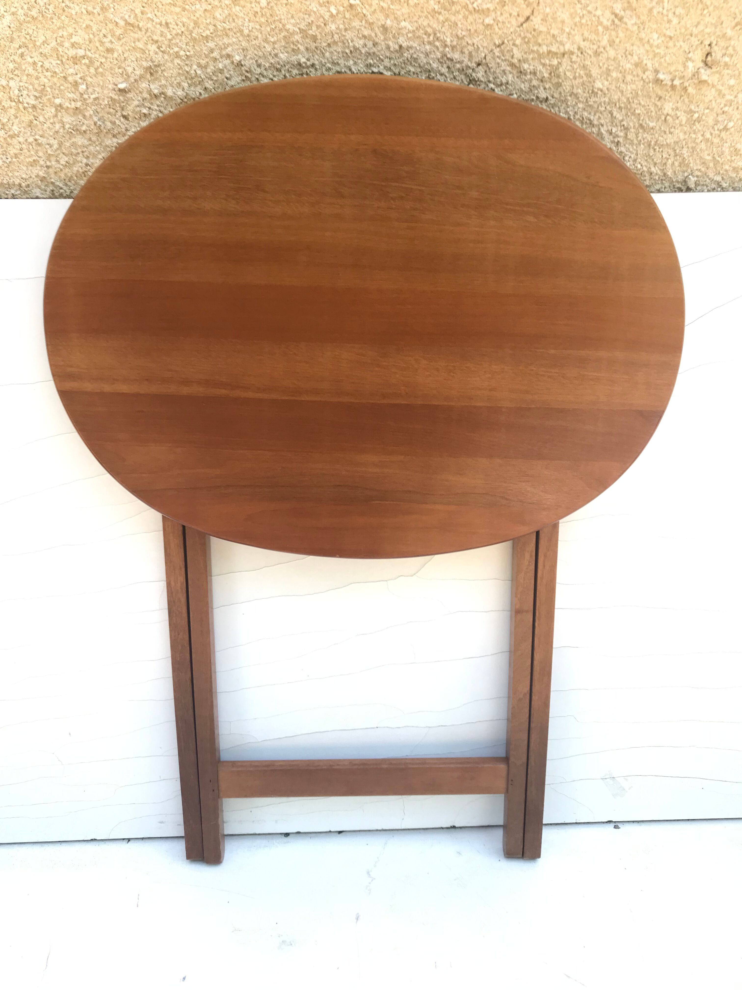 Paire de tables pliantes