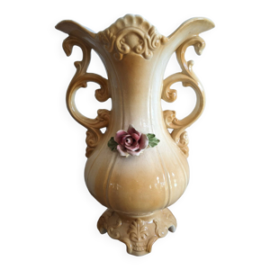 Vase en faïence de Campdimonte