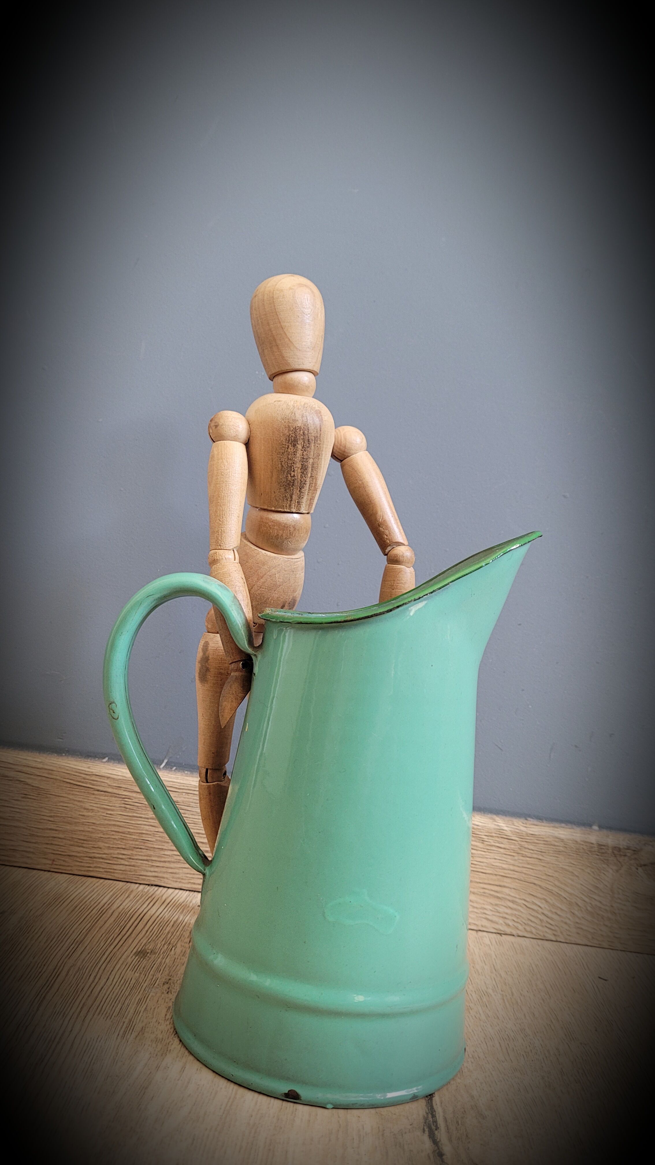 Green enamelled broc