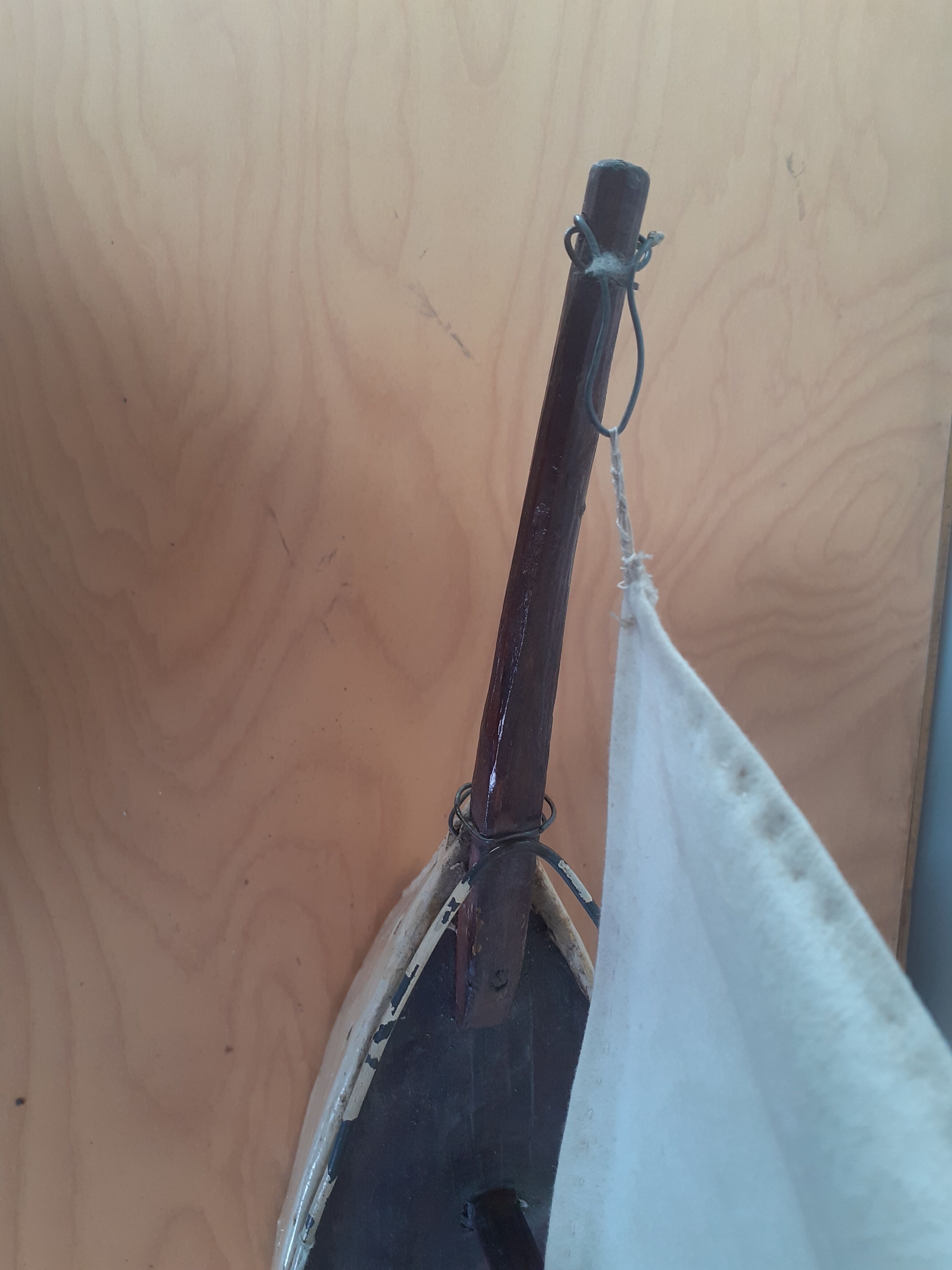 Model of sailboat 3 masts navigable bois blanc