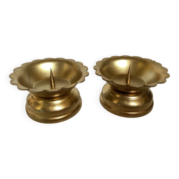 Pair of flower candle holders in gold metal