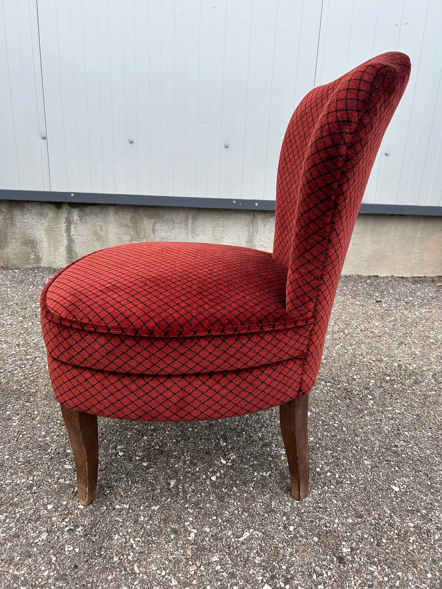pair of red velvet toad armchairs