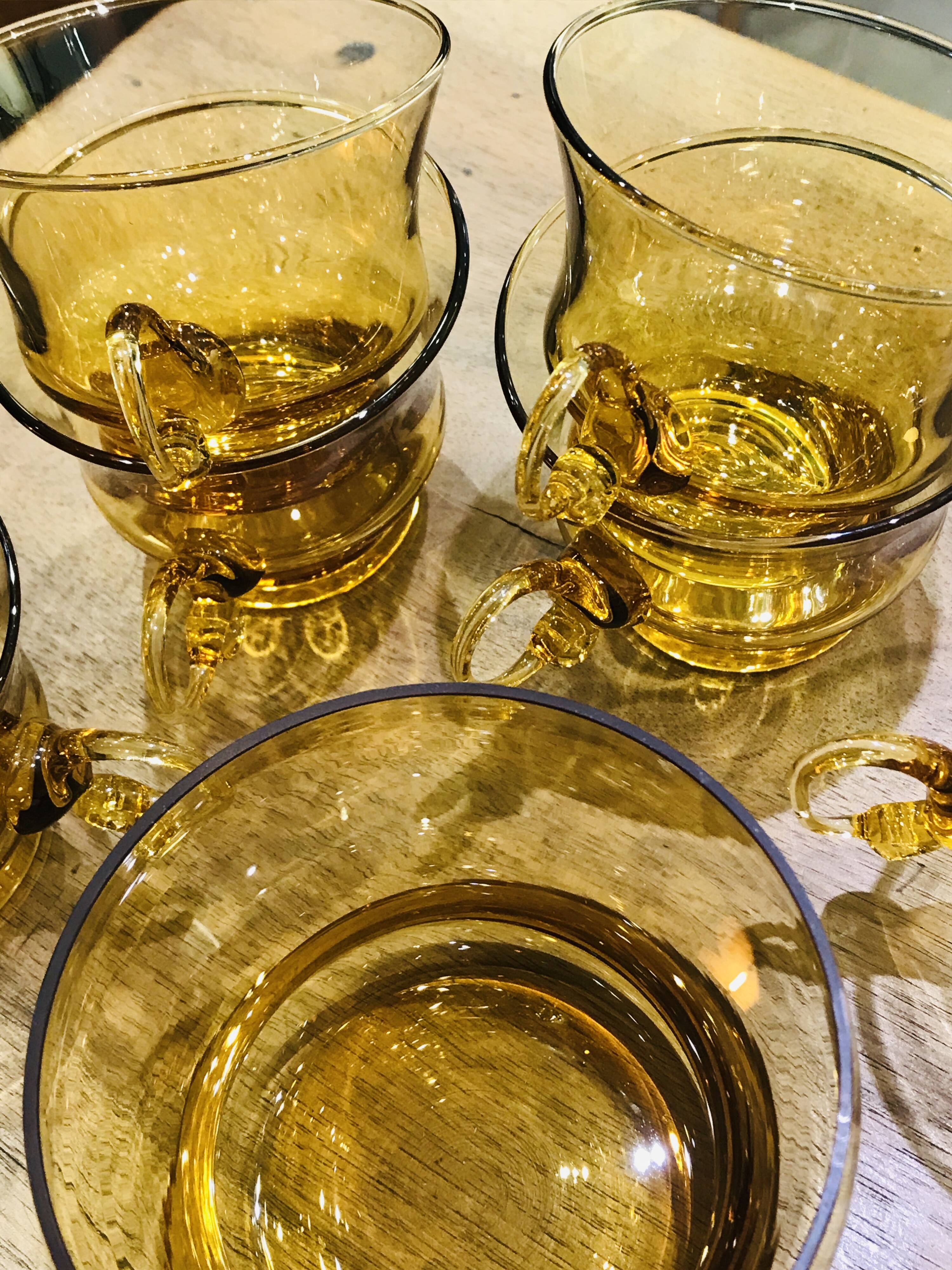 Ensemble tasses et sucrier verre soufflé ölogne