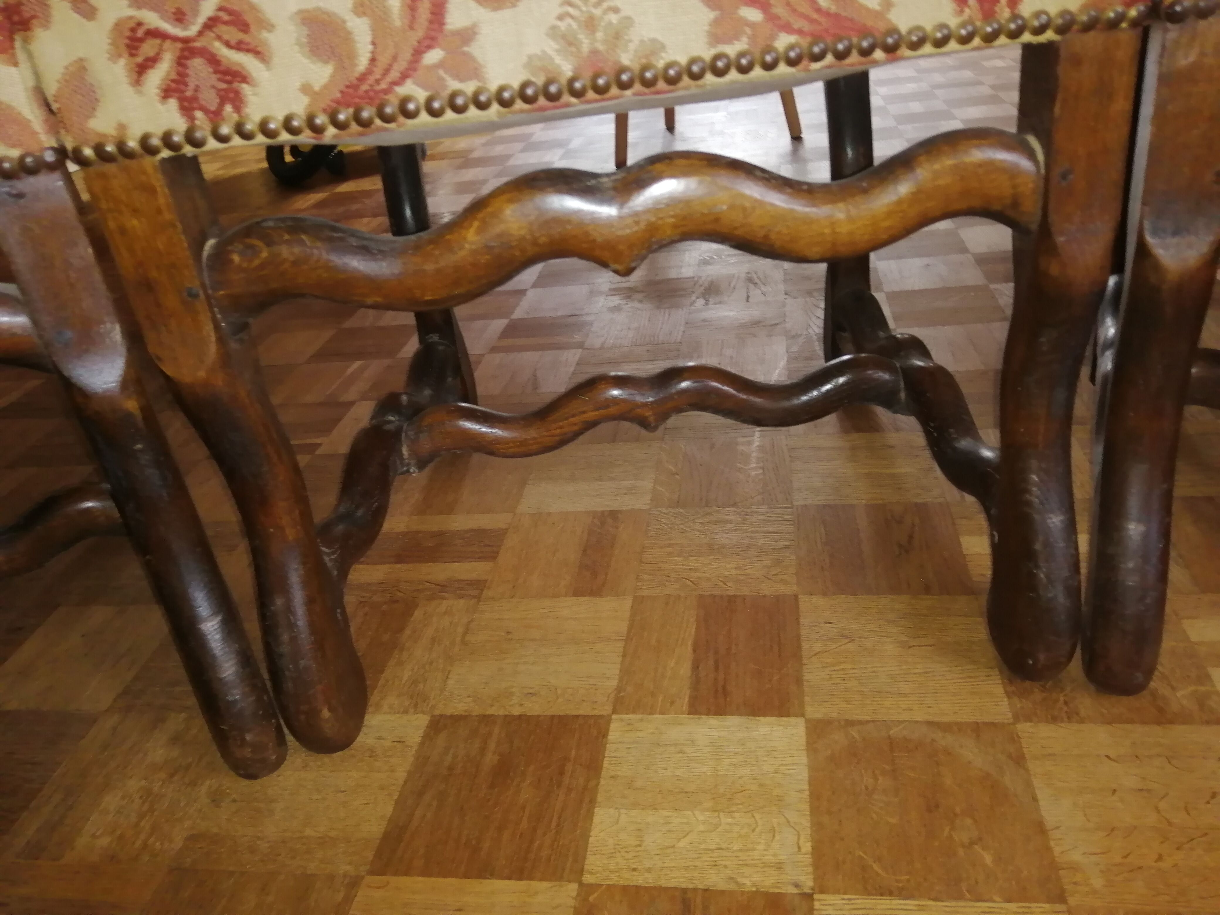 6 Louis XIII chairs or called sheepbone