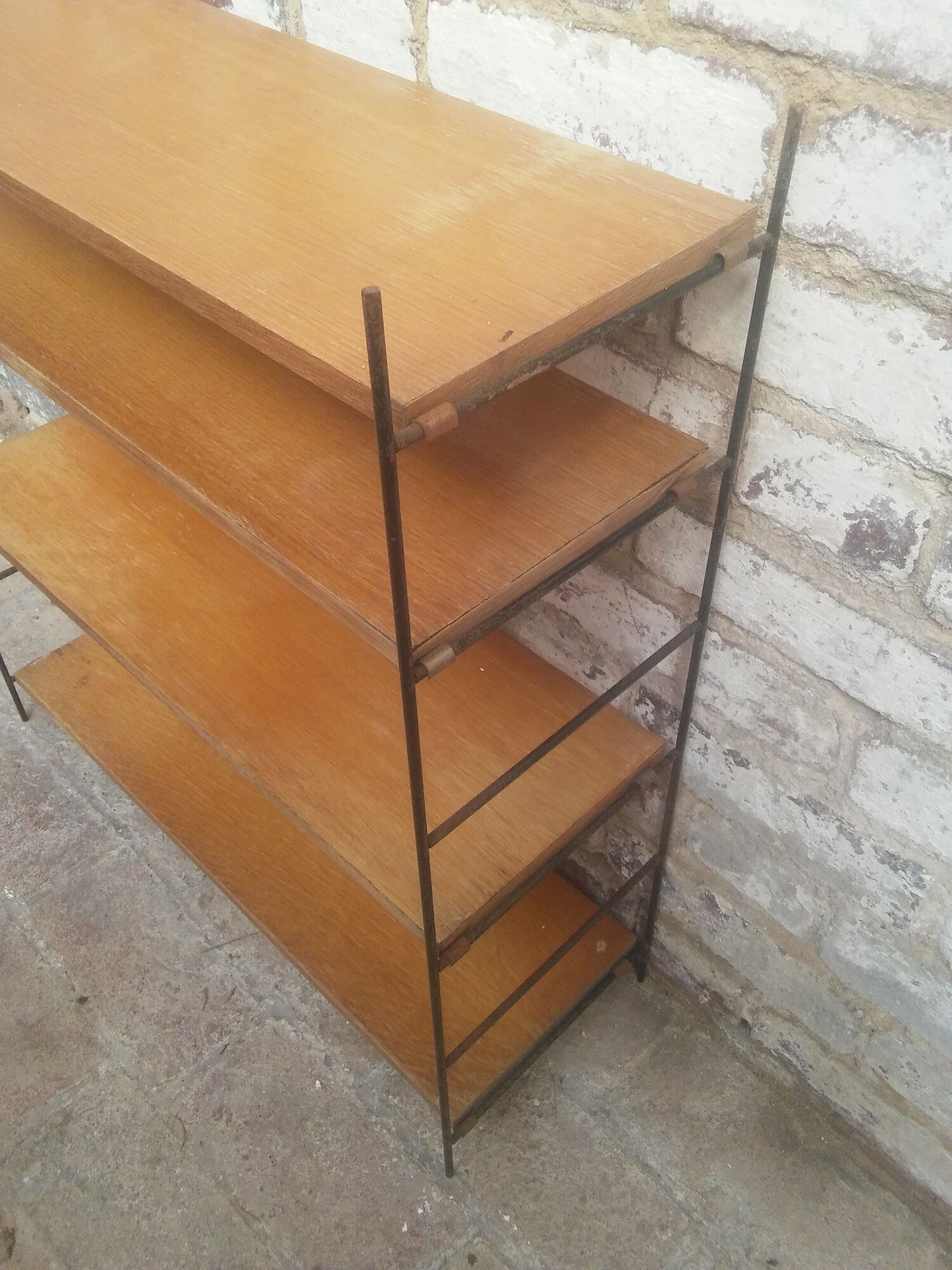 Tomado Holland metal string shelf