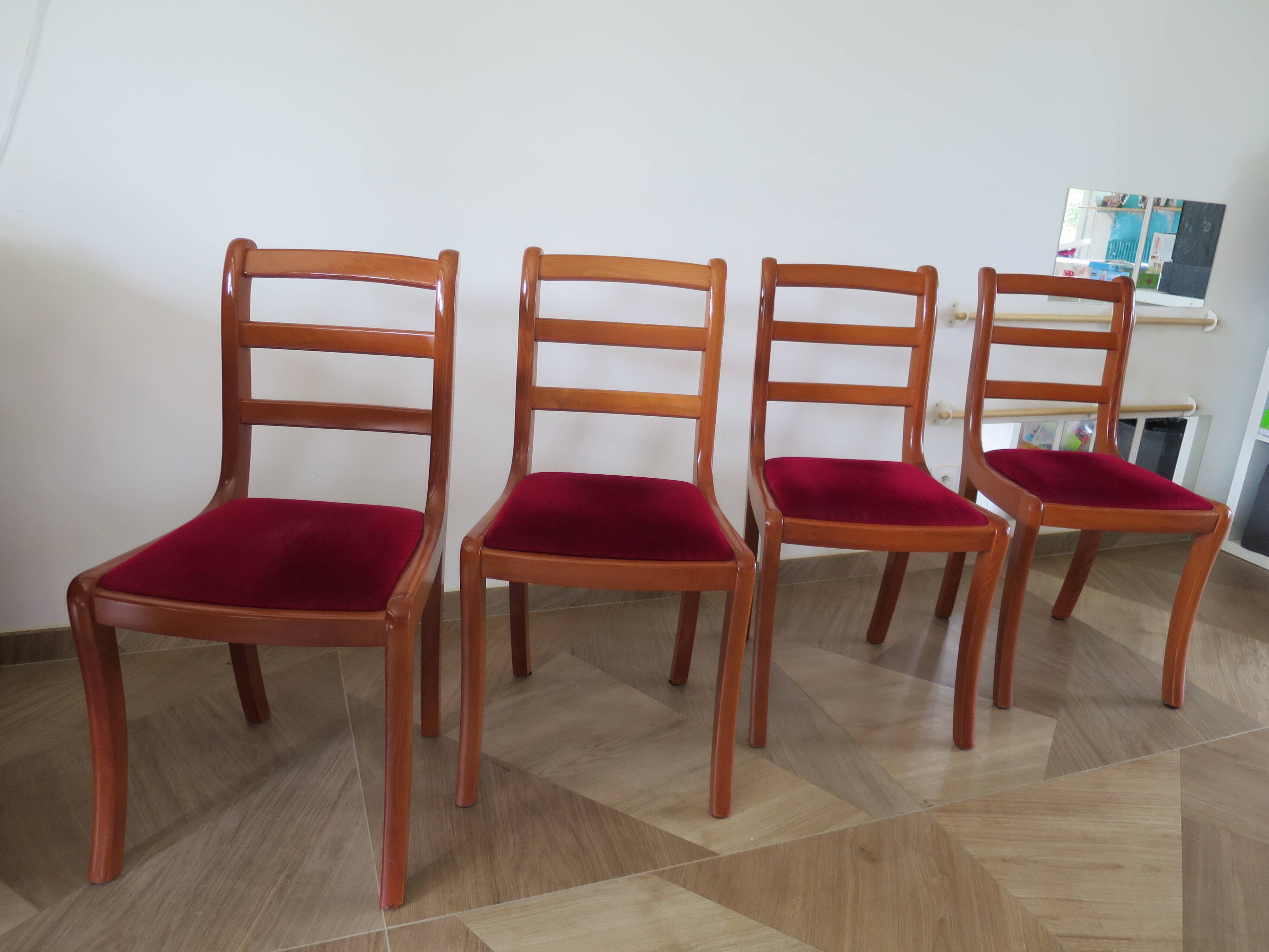 Solid cherry wood chairs and red velvet seat - Set of 4 - Louis Philippe style