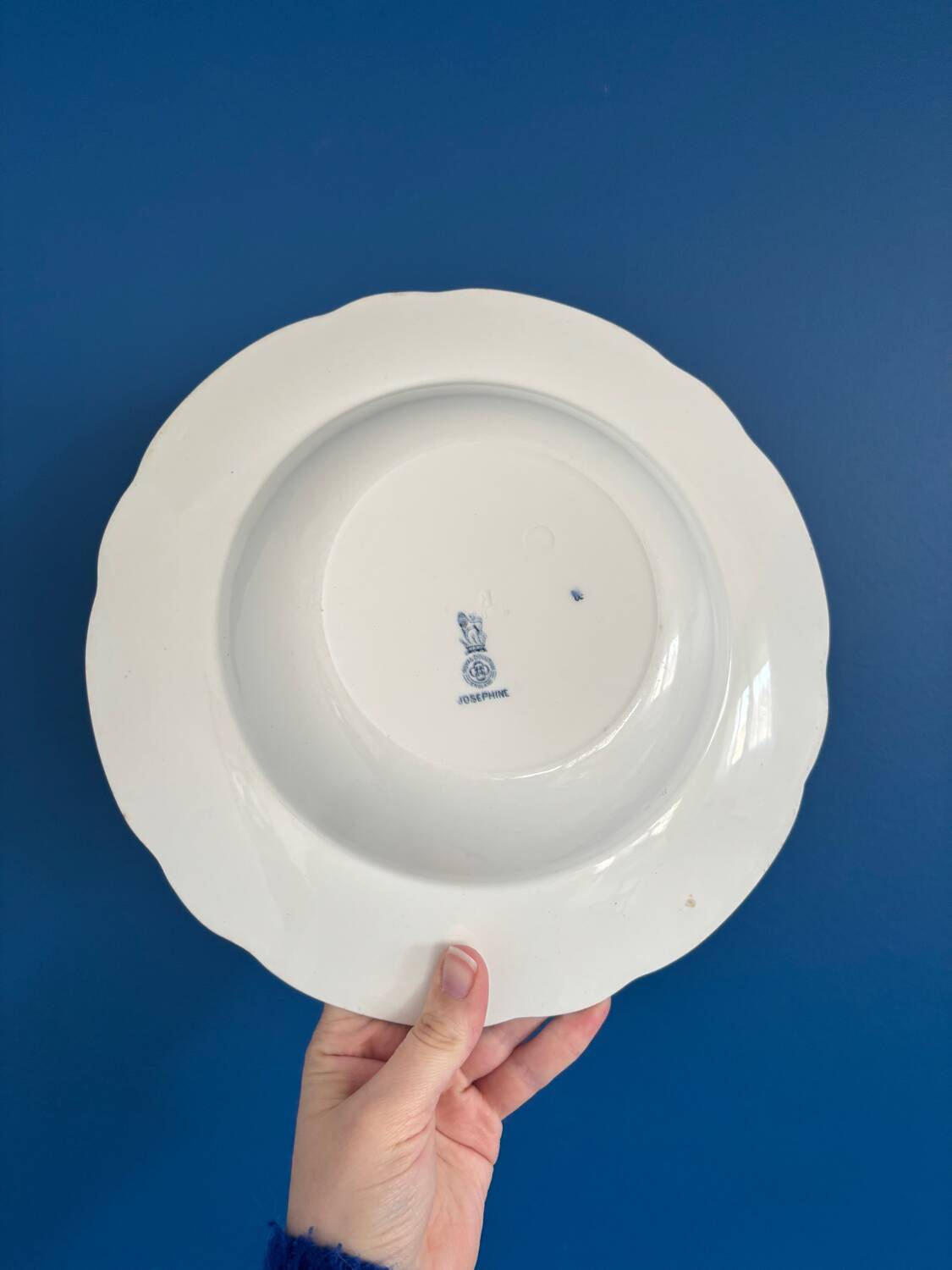 Set of 8 Royal Doulton England soup plates – Josephine model