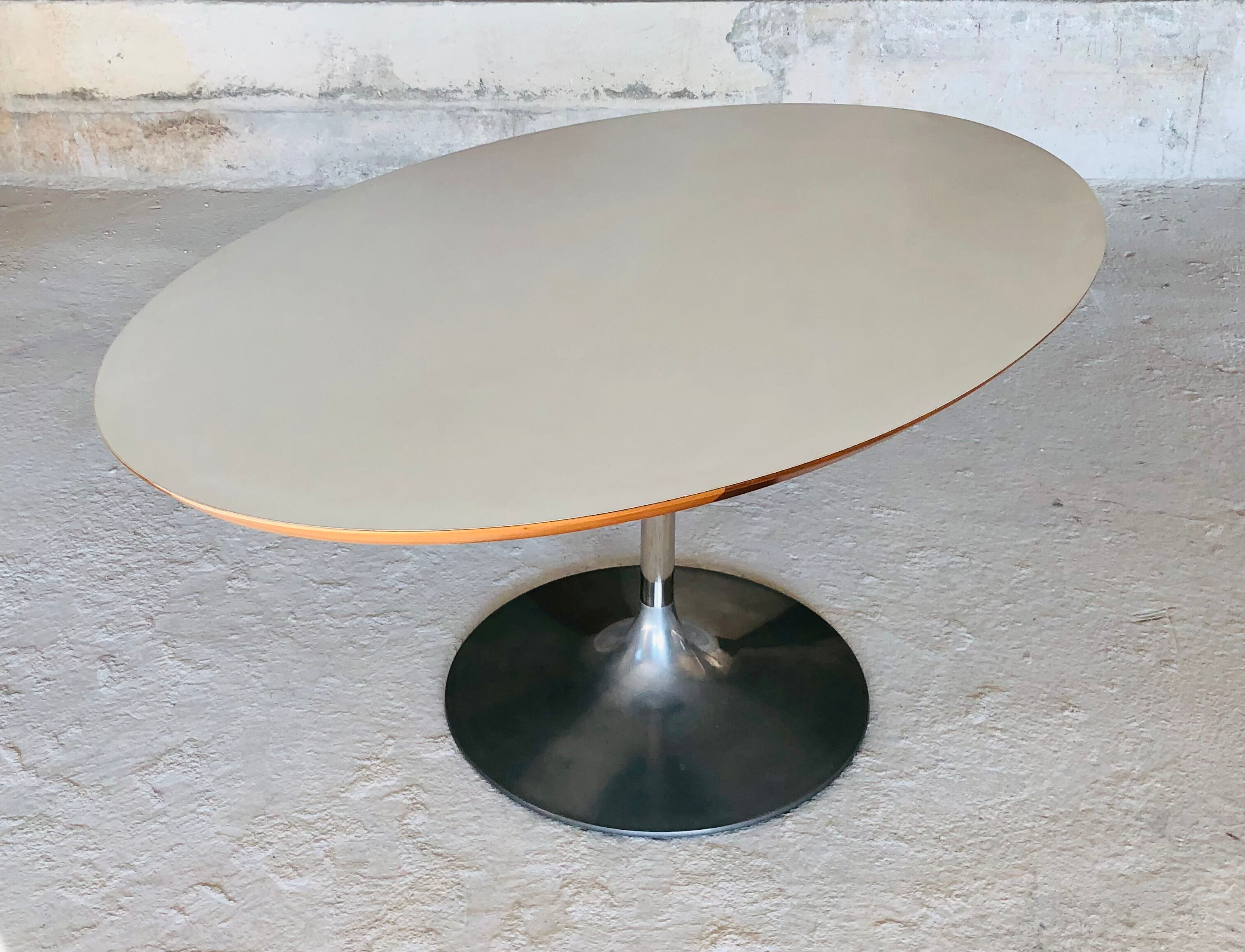 Dining table "Circle" by Pierre Paulin for Artifort, France 60s
