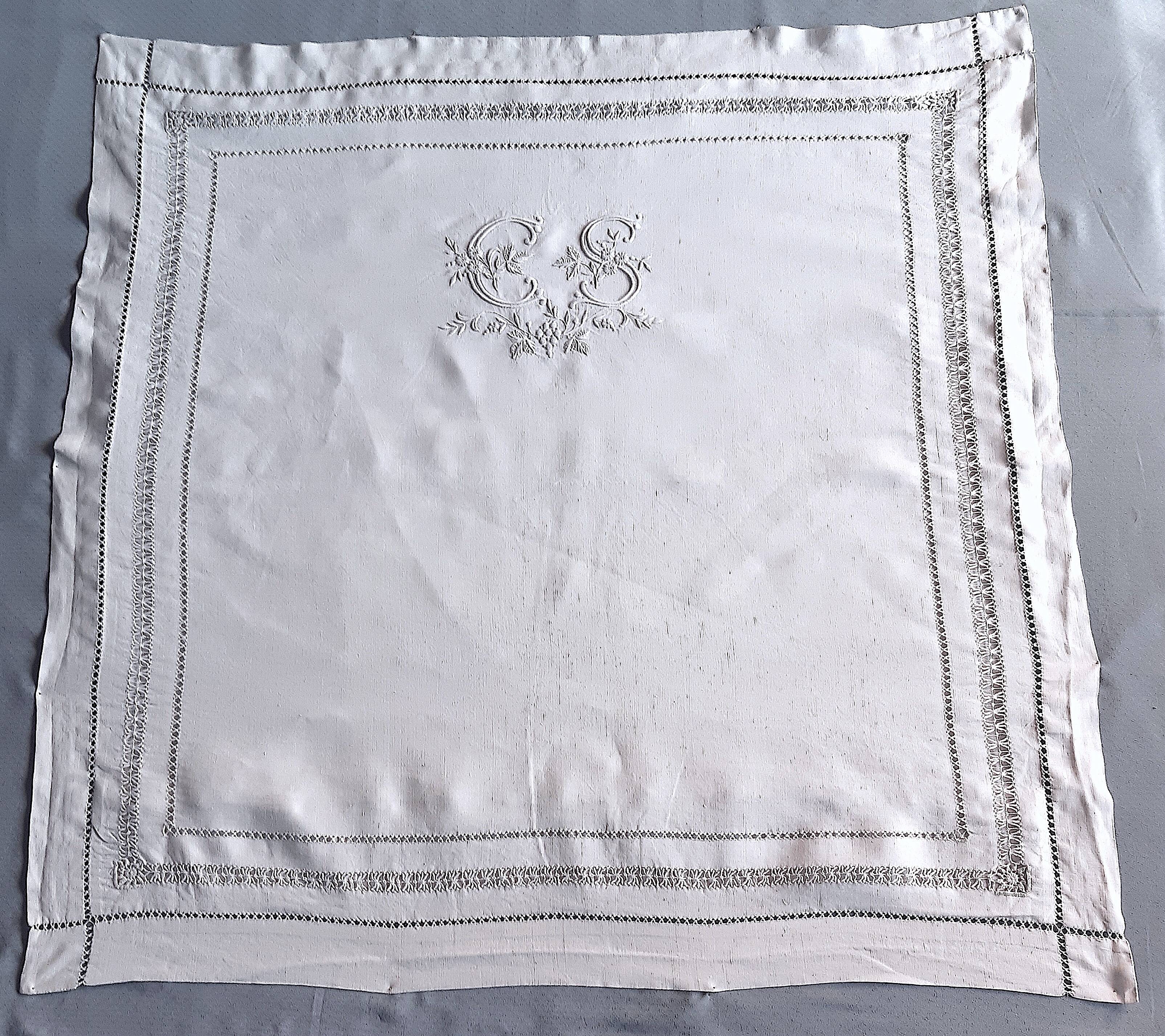 parure de mariage : drap et ses 2 taies monogrammés CS