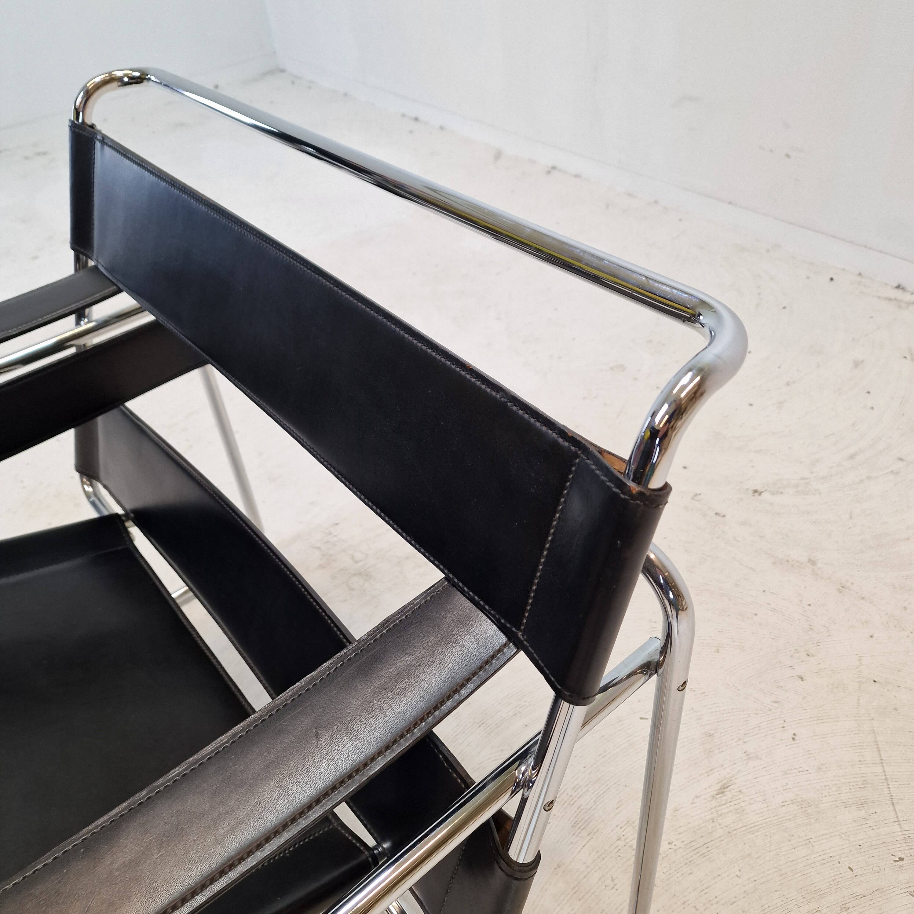 Set of 2 Wassily Chairs by Marcel Breuer