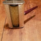 Silver metal table crumbs with wooden handle