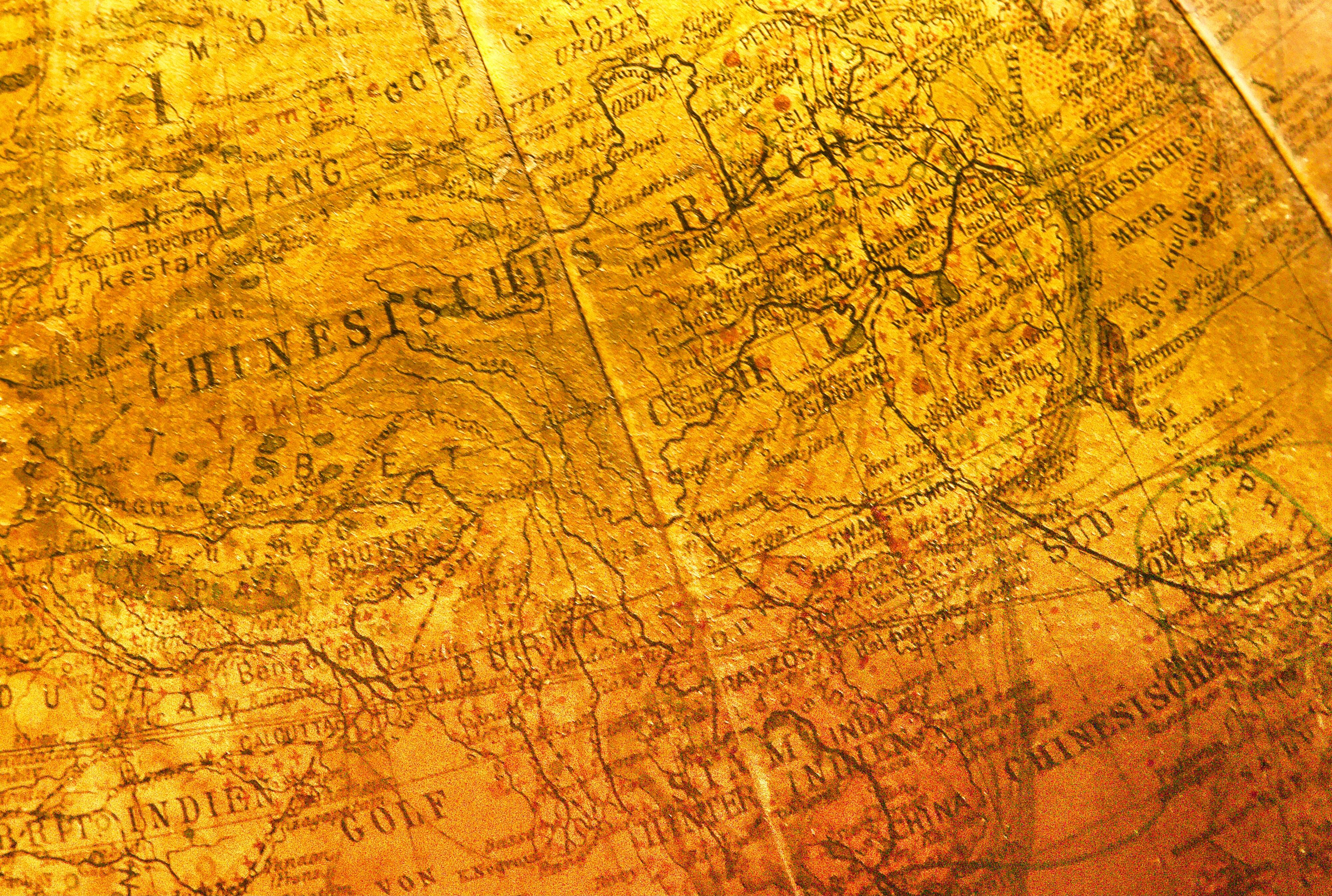 Columbus globe. Edited by Oberrealsch uldirektor Dr. R. Neuse.