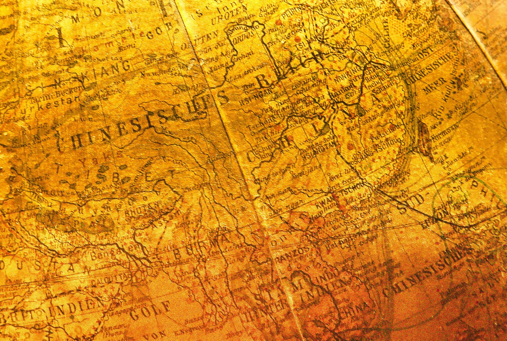 Columbus globe. Edited by Oberrealsch uldirektor Dr. R. Neuse.