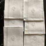 Damask tablecloth with 6 napkins dimensions: height -225cm- width -158cm-
