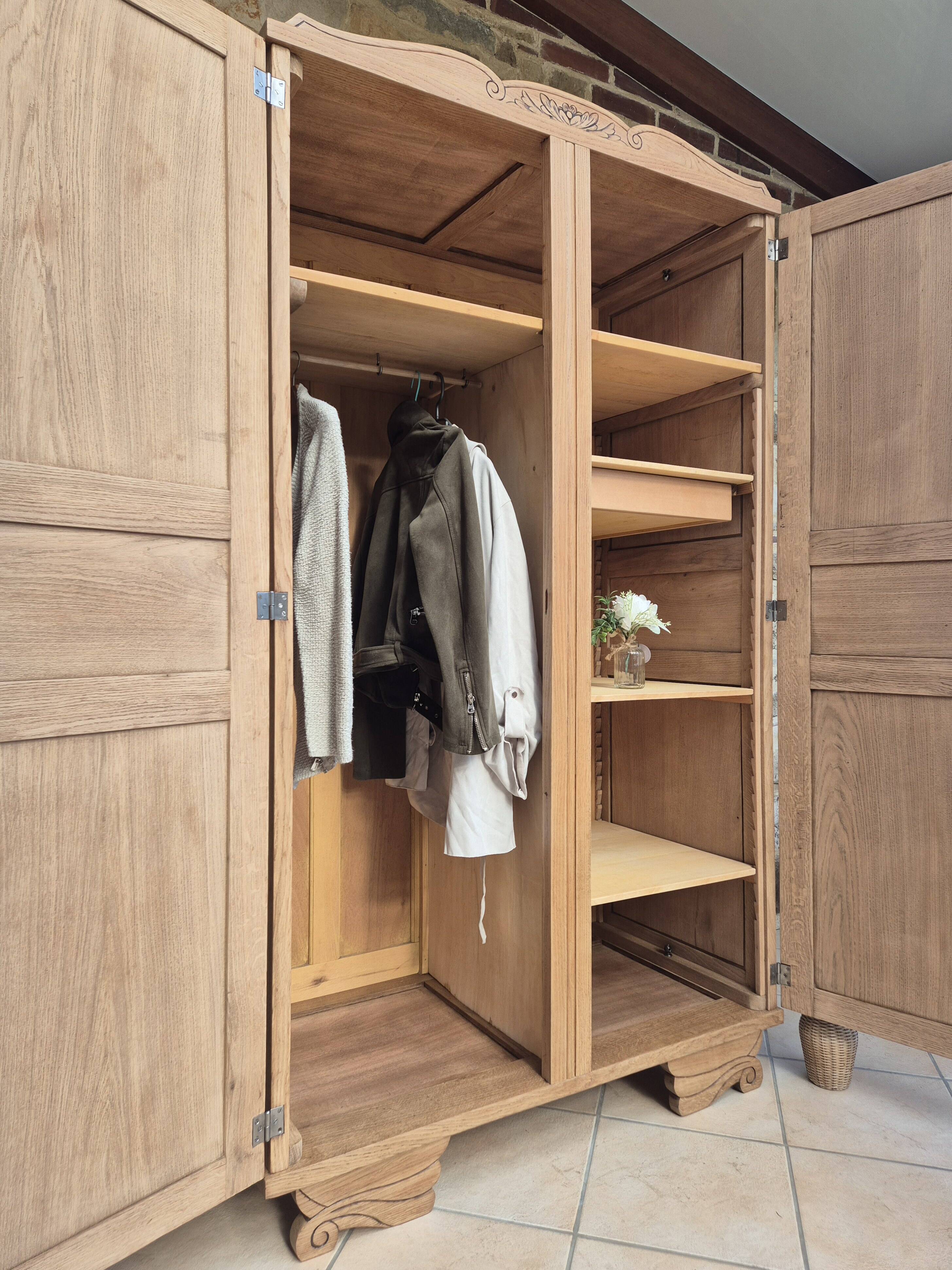 Armoire parisienne art déco